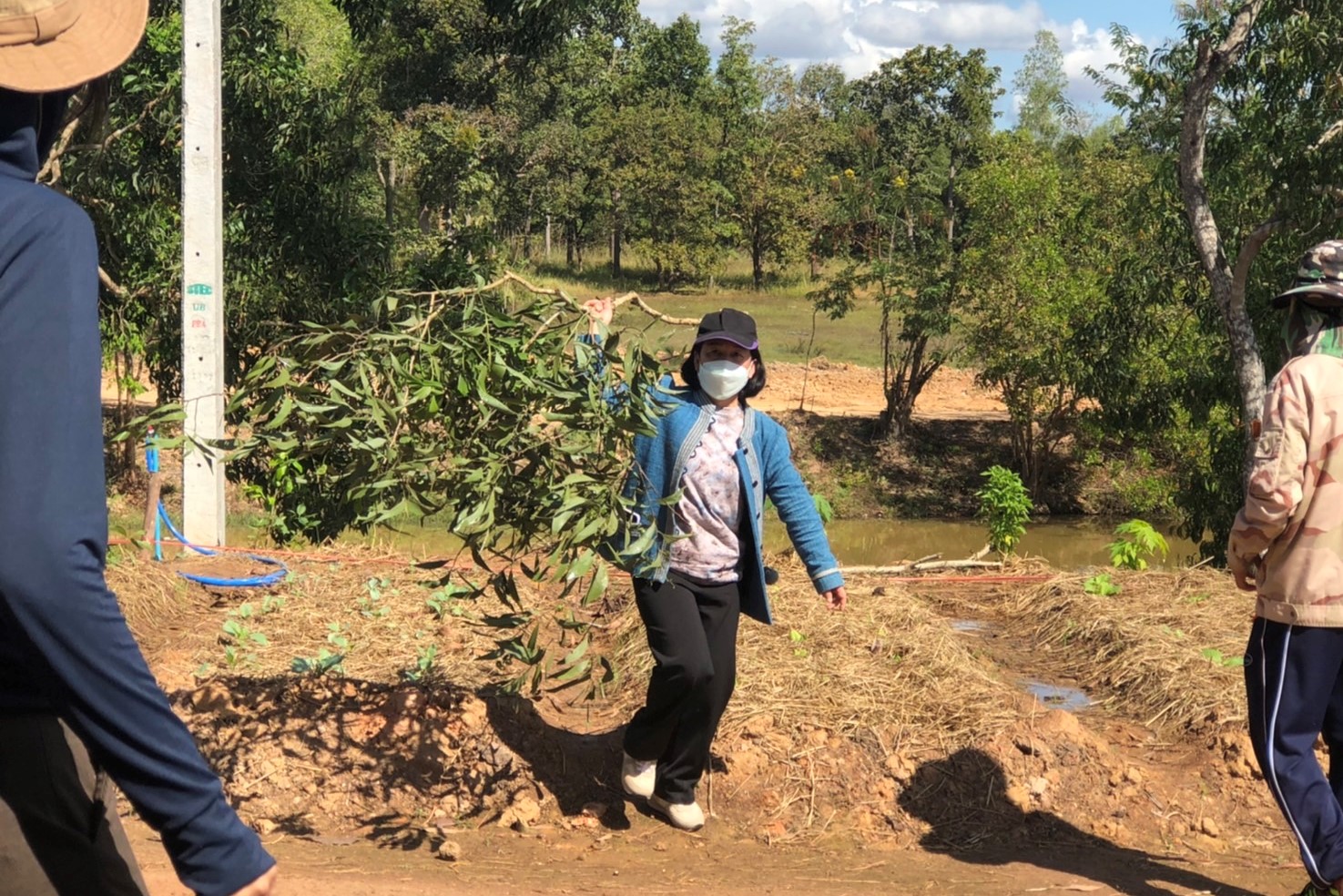 จังหวัดสกลนคร : ร่วมผลึกกำลังทั้งภาครัฐและเอกชนพัฒนาปรับปรุงภูมิทัศน์บ้านดอนกอย สู่การเป็นหมู่บ้านพัฒนาต้นแบบที่ยั่งยืน ในปี 2566