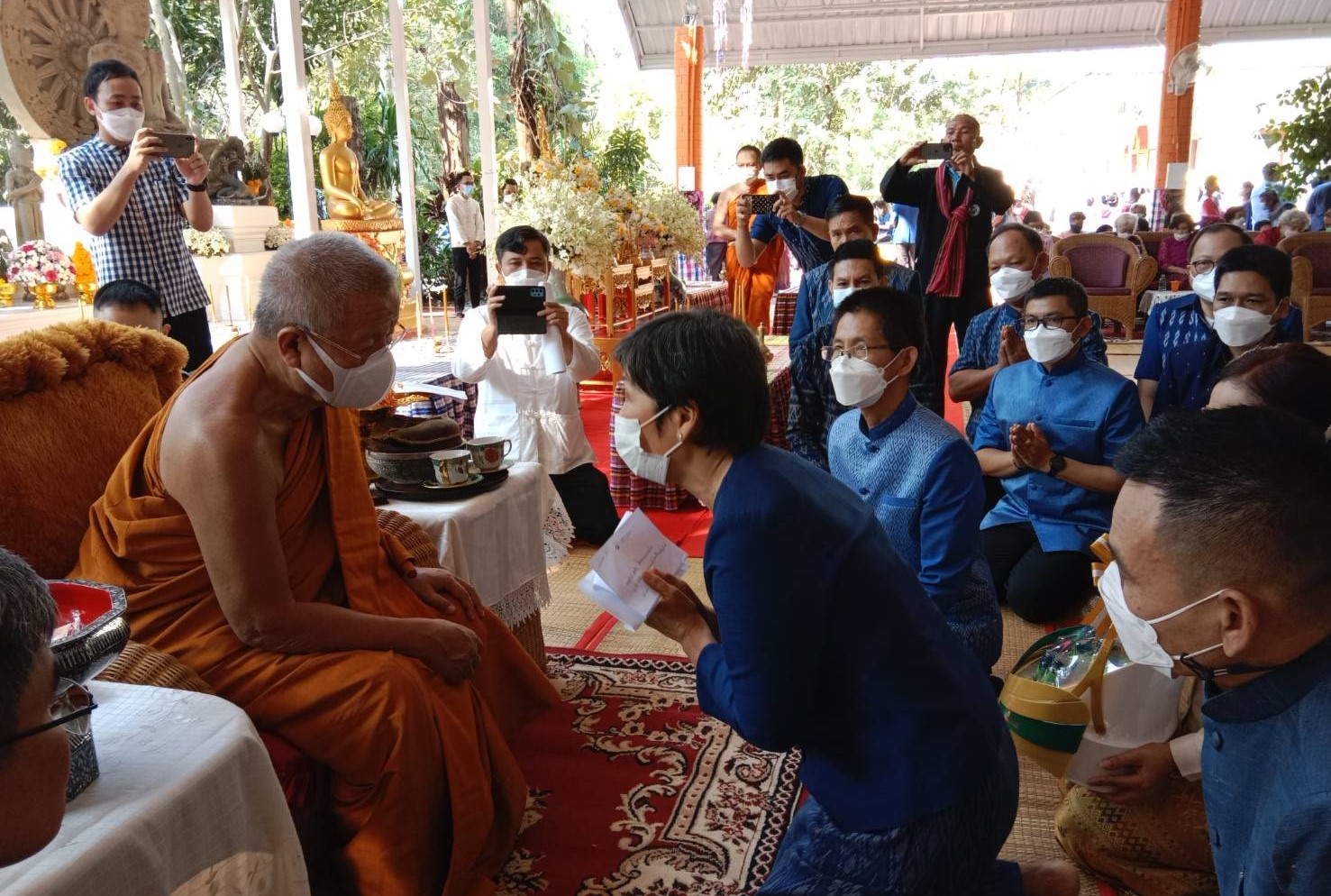 ปลัดกระทรวงมหาดไทย เป็นเจ้าภาพงานทอดกฐินสามัคคี วัดศรัทธาราม อำเภอบ้านม่วง จังหวัดสกลนคร