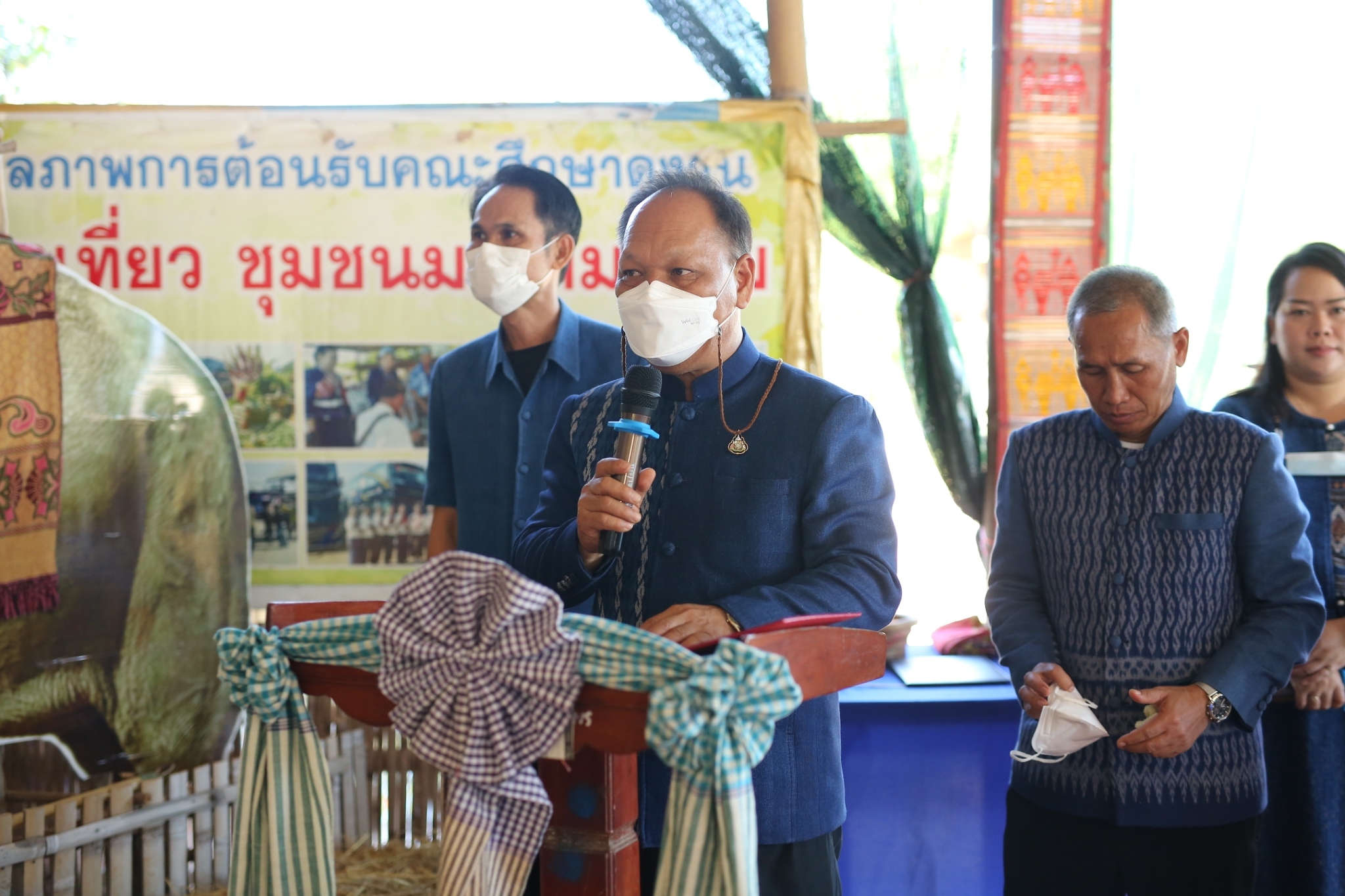 ผู้ว่าราชการจังหวัดสกลนคร : เปิดการฝึกอบรมเพื่อพัฒนาคุณภาพชีวิต เพิ่มทักษะความรู้ด้านอาชีพแก่ครัวเรือนตกเกณฑ์ TPMAP มิติรายได้ ของจังหวัดสกลนคร พัฒนาสู่ความยั่งยืน ในปี 2566