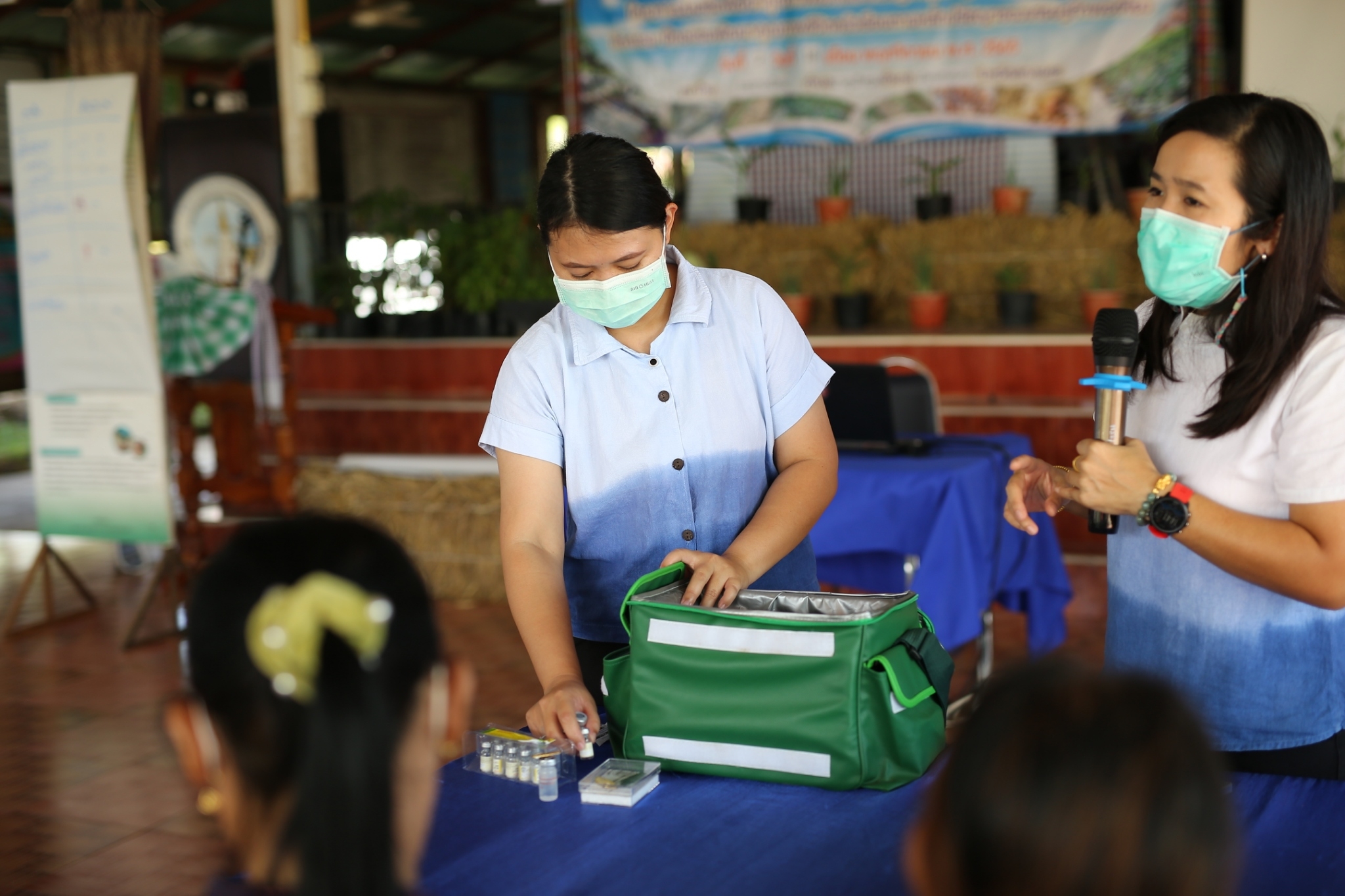 ผู้ว่าราชการจังหวัดสกลนคร : เปิดการฝึกอบรมเพื่อพัฒนาคุณภาพชีวิต เพิ่มทักษะความรู้ด้านอาชีพแก่ครัวเรือนตกเกณฑ์ TPMAP มิติรายได้ ของจังหวัดสกลนคร พัฒนาสู่ความยั่งยืน ในปี 2566