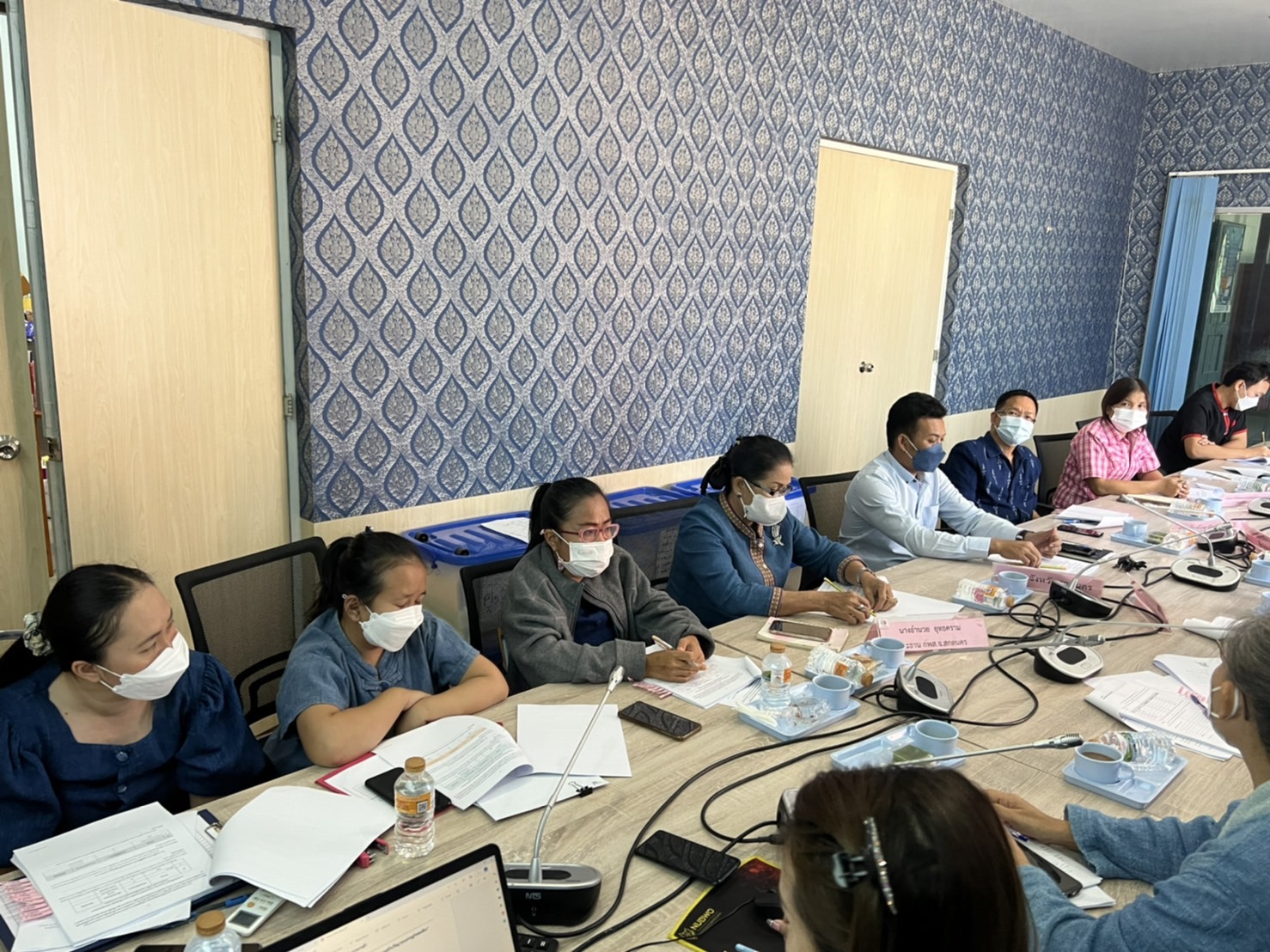 จังหวัดสกลนคร : ประชุมคณะอนุกรรมการบริหารกองทุนพัฒนาบทบาทสตรีจังหวัดสกลนคร