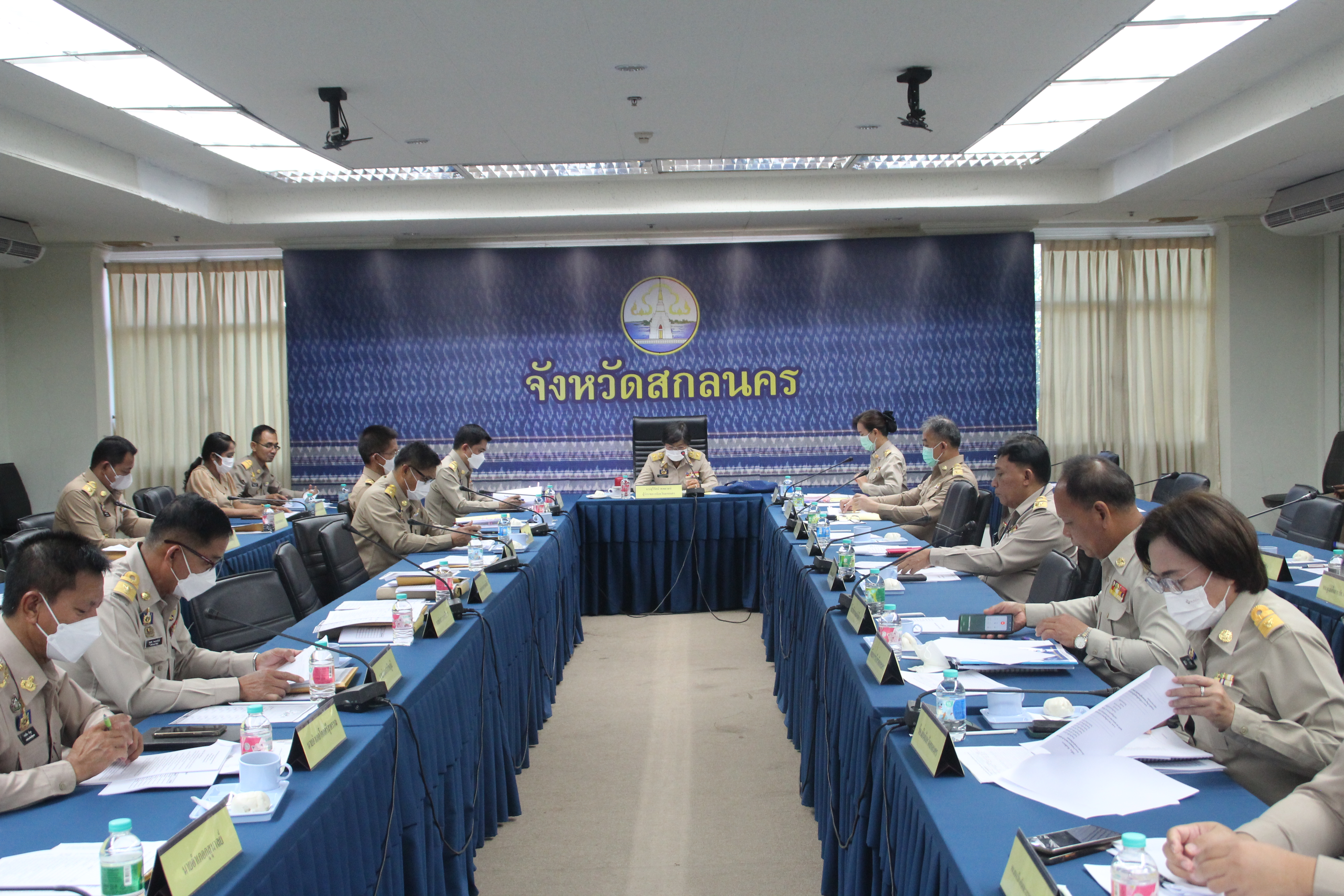 จังหวัดสกลนคร : ประชุมหัวหน้าหน่วยงานสังกัดกระทรวงมหาดไทย และนายอำเภอ ประจำเดือนพฤศจิกายน 2565