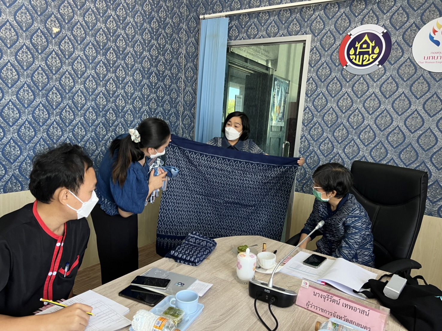 จังหวัดสกลนคร : ประชุมคณะอนุกรรมการบริหารกองทุนพัฒนาบทบาทสตรีจังหวัดสกลนคร