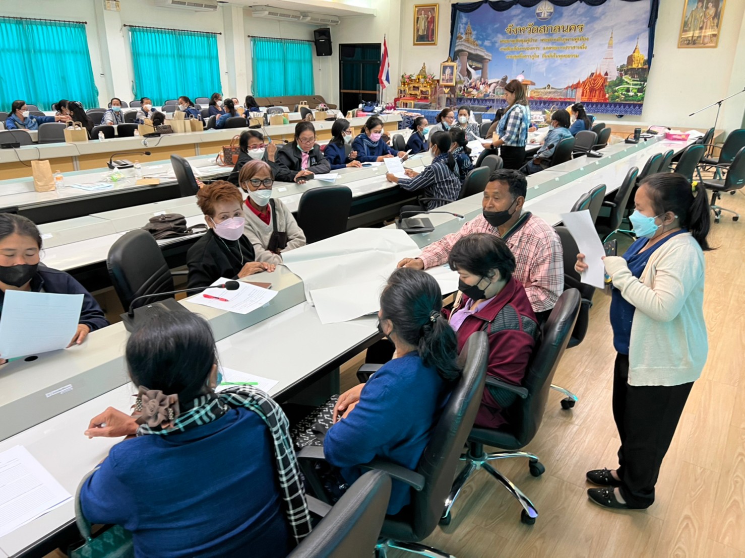 จังหวัดสกลนคร : อบรมพัฒนาทักษะอาชีพแก่สมาชิกกองทุนพัฒนาบทบาทสตรีเพื่อให้เกิดการแลกเปลี่ยนเรียนรู้และสร้างเครือข่ายในการประกอบอาชีพที่สำเร็จ ตามโครงการพัฒนาทักษะอาชีพแก่สมาชิกกองทุนพัฒนาบทบาทสตรี ประจำปี 2566