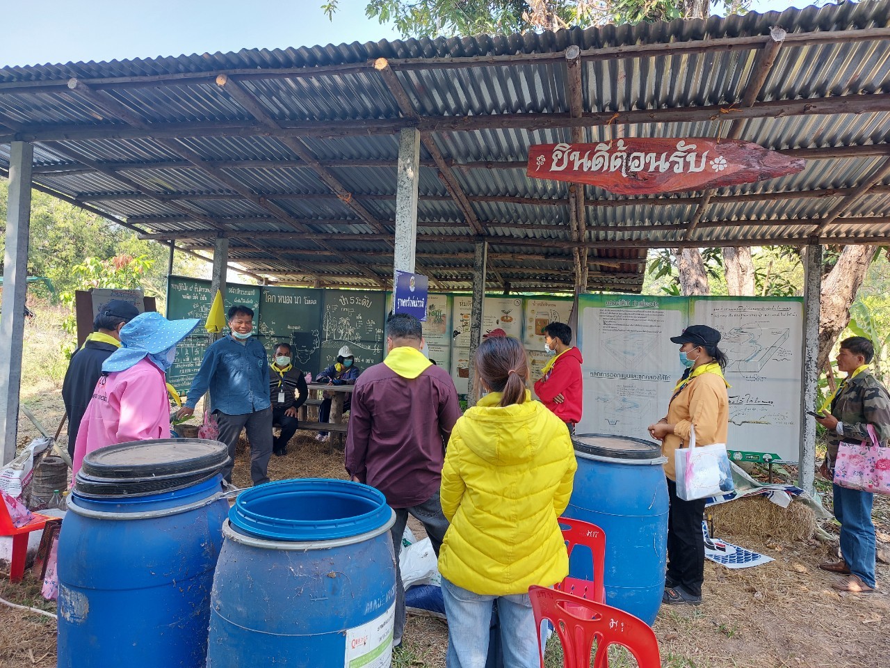 จังหวัดสกลนคร : ขับเคลื่อนงานโครงการพัฒนาหมู่บ้านเศรษฐกิจพอเพียง ประจำปี 2566