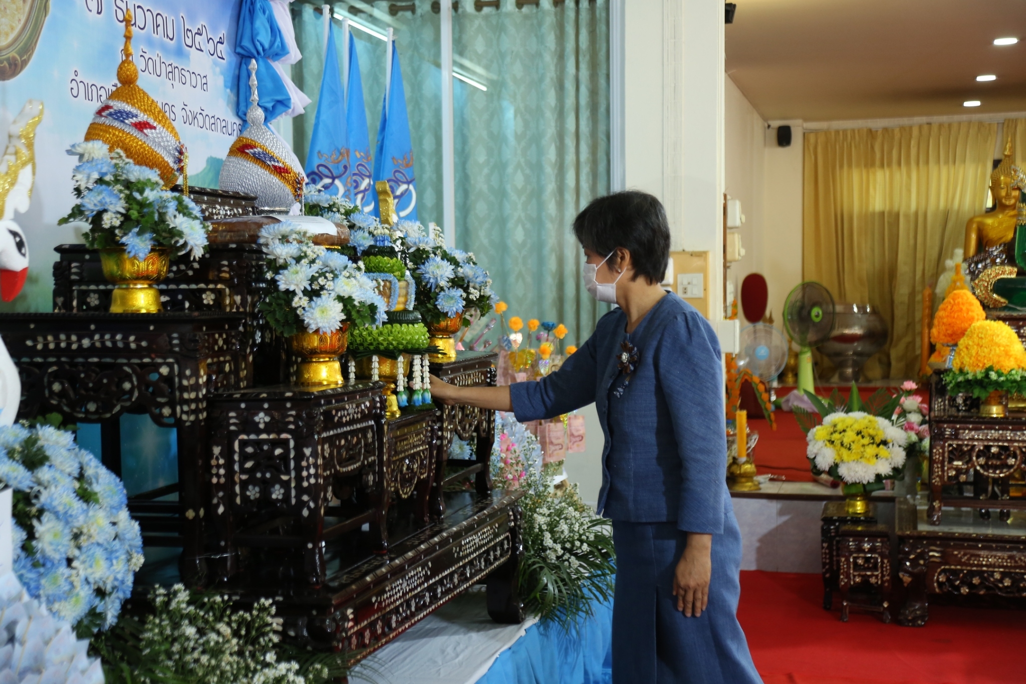 จังหวัดสกลนคร : จัดงานวันสถาปนากองทุนแม่ของแผ่นดินและพิธีทอดผ้าป่าสมทบกองทุนแม่ของแผ่นดิน ประจำปี 2565