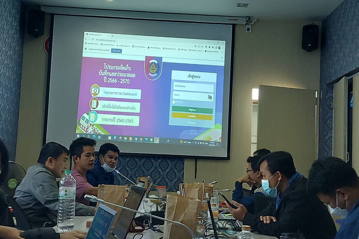 พช.สกลนคร : เตรียมความพร้อมในการจัดเก็บข้อมูลความจำเป็นพื้นฐาน (จปฐ.) และข้อมูลพื้นฐานระดับหมู่บ้าน (กชช.2ค) ประจำปี 2566 เชิงคุณภาพ