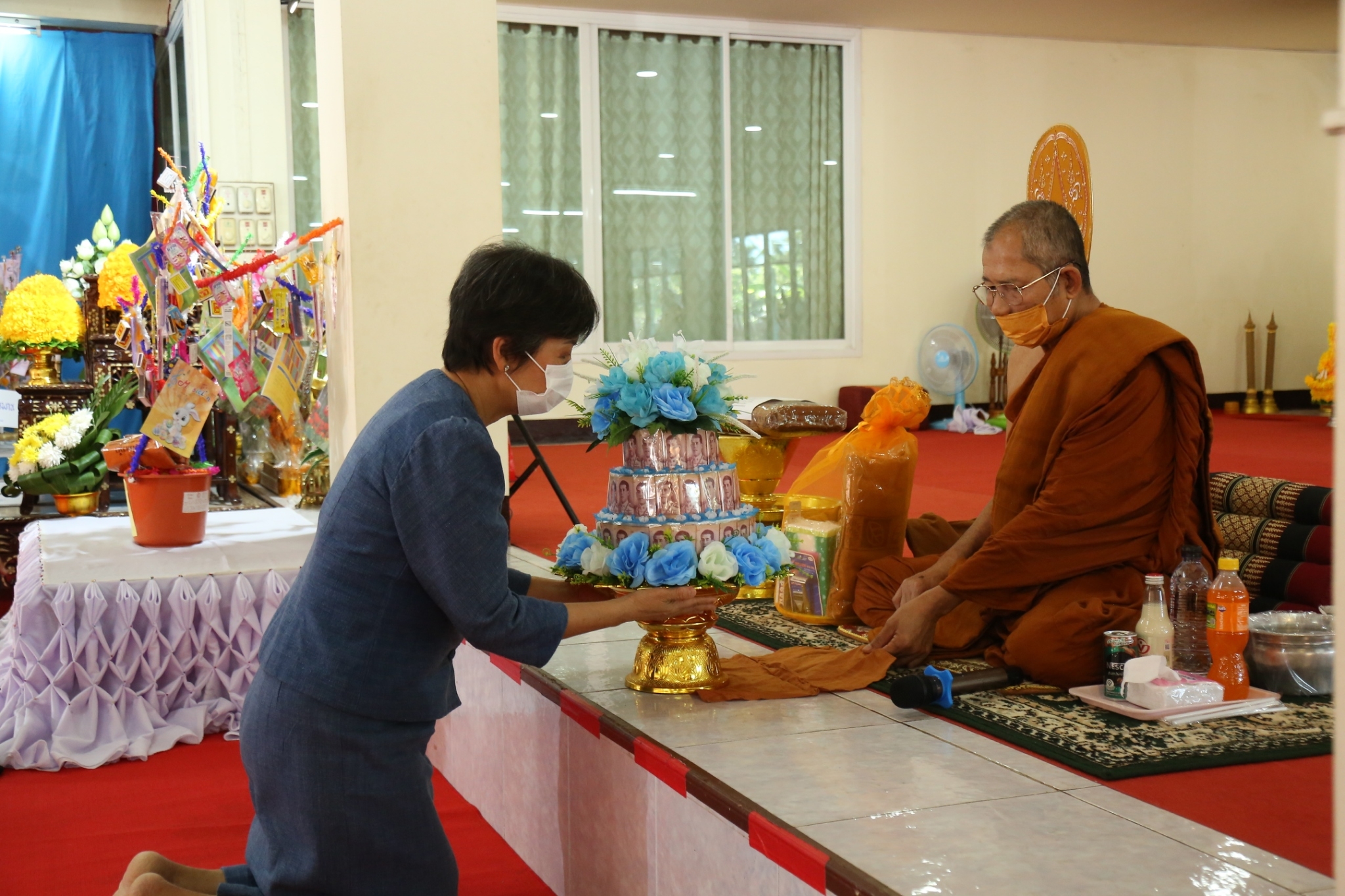 จังหวัดสกลนคร : จัดงานวันสถาปนากองทุนแม่ของแผ่นดินและพิธีทอดผ้าป่าสมทบกองทุนแม่ของแผ่นดิน ประจำปี 2565
