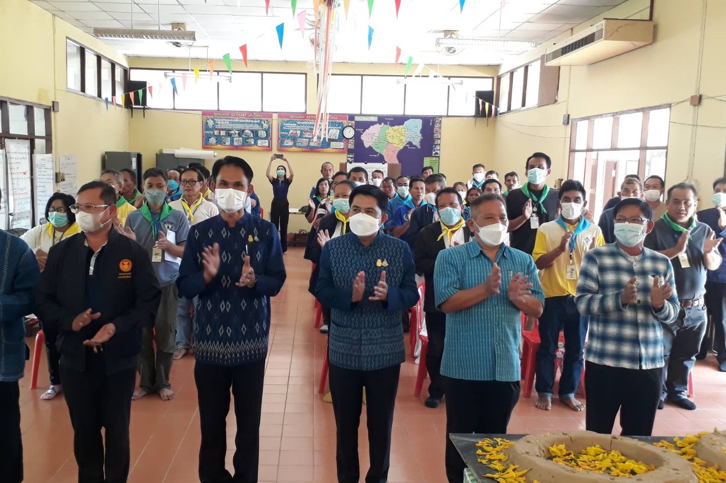 จังหวัดสกลนคร : ปิดการอบรมแกนนำขับเคลื่อนขับเคลื่อนหมู่บ้านเศรษฐกิจพอเพียง ตามโครงการพัฒนาหมู่บ้านเศรษฐกิจพอเพียง ประจำปี 2566