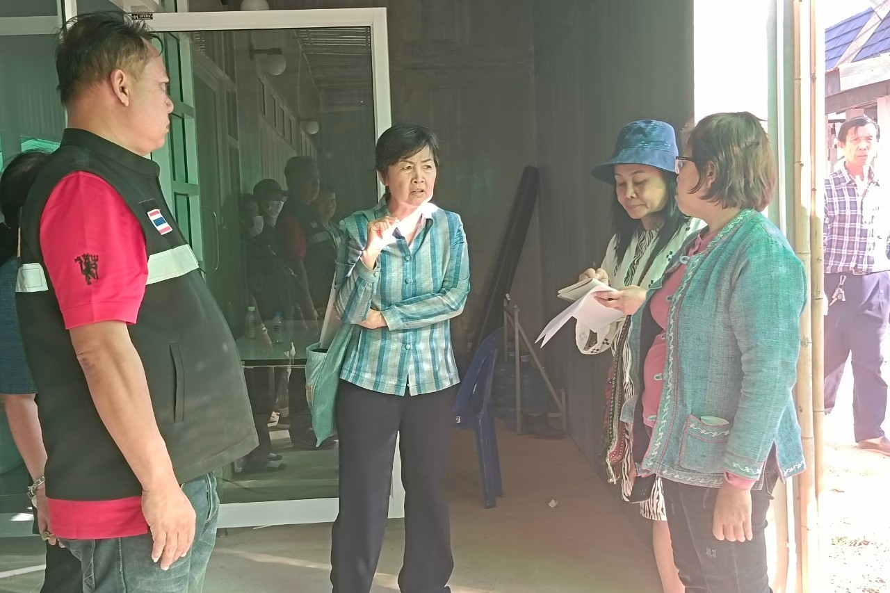 ผู้ว่าราชการจังหวัดสกลนคร : ติดตามความก้าวหน้าการพัฒนาศูนย์เรียนรู้ผ้าย้อมครามบ้านดอนกอย “วิชชาลัยดอนกอย วิถีแห่งการพัฒนาที่ยั่งยืน”