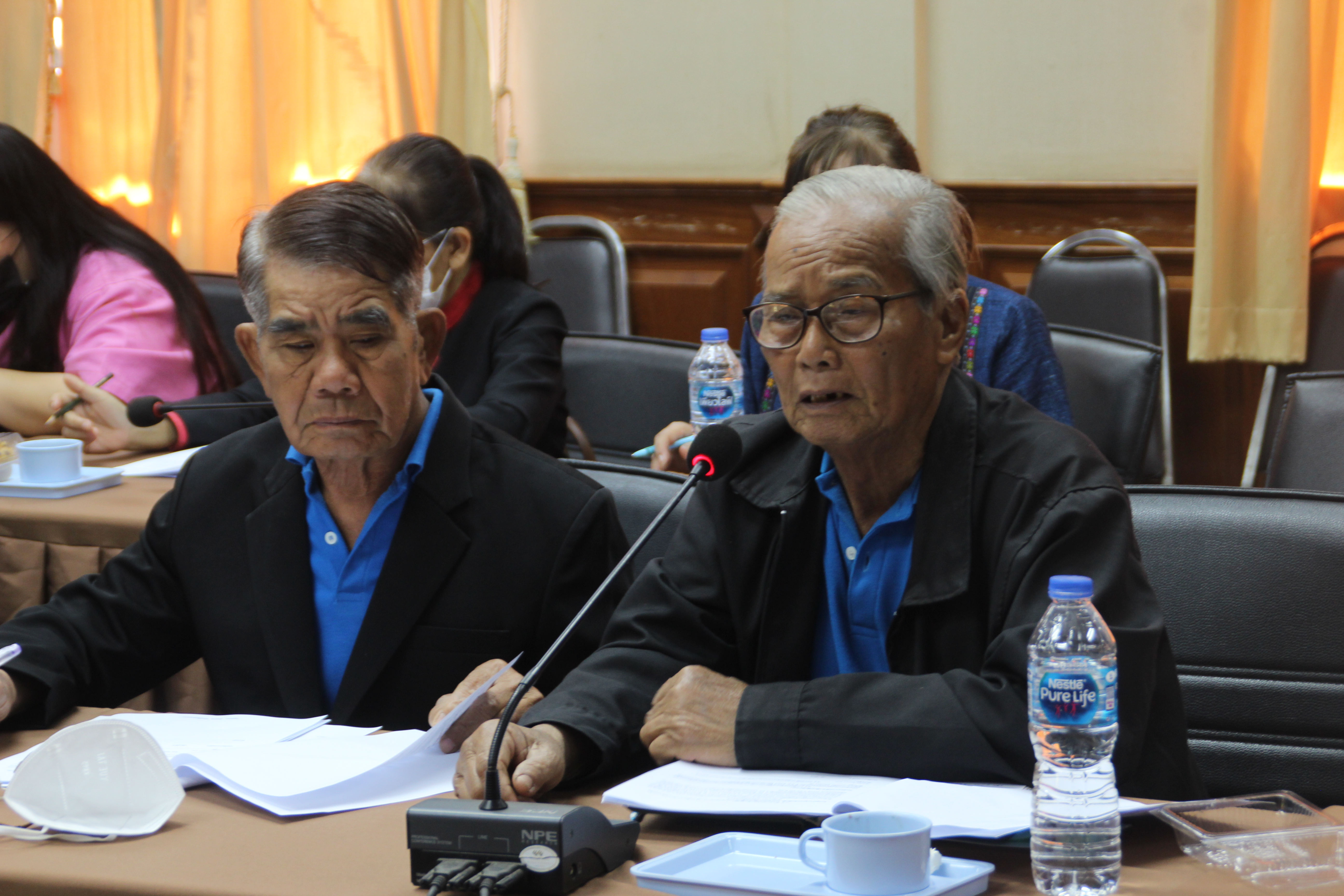จังหวัดสกลนคร : จัดประชุม เจ้าหน้าที่พัฒนาชุมชนและคณะกรรมการเครือข่ายกองทุนแม่ของแผ่นดิน จังหวัดสกลนคร