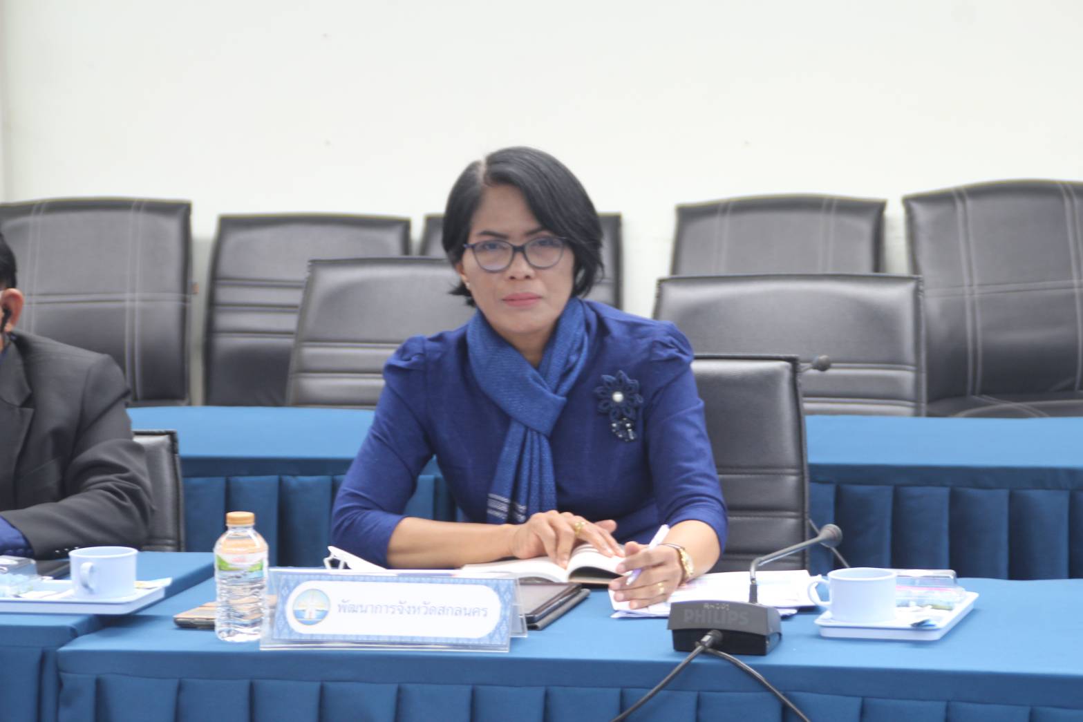 จังหวัดสกลนคร : ร่วมประชุมขับเคลื่อนและติดตามงานนโยบายของรัฐบาล งานภารกิจสำคัญของกระทรวงมหาดไทย ประจำปีงบประมาณ พ.ศ. 2566 (VCS)