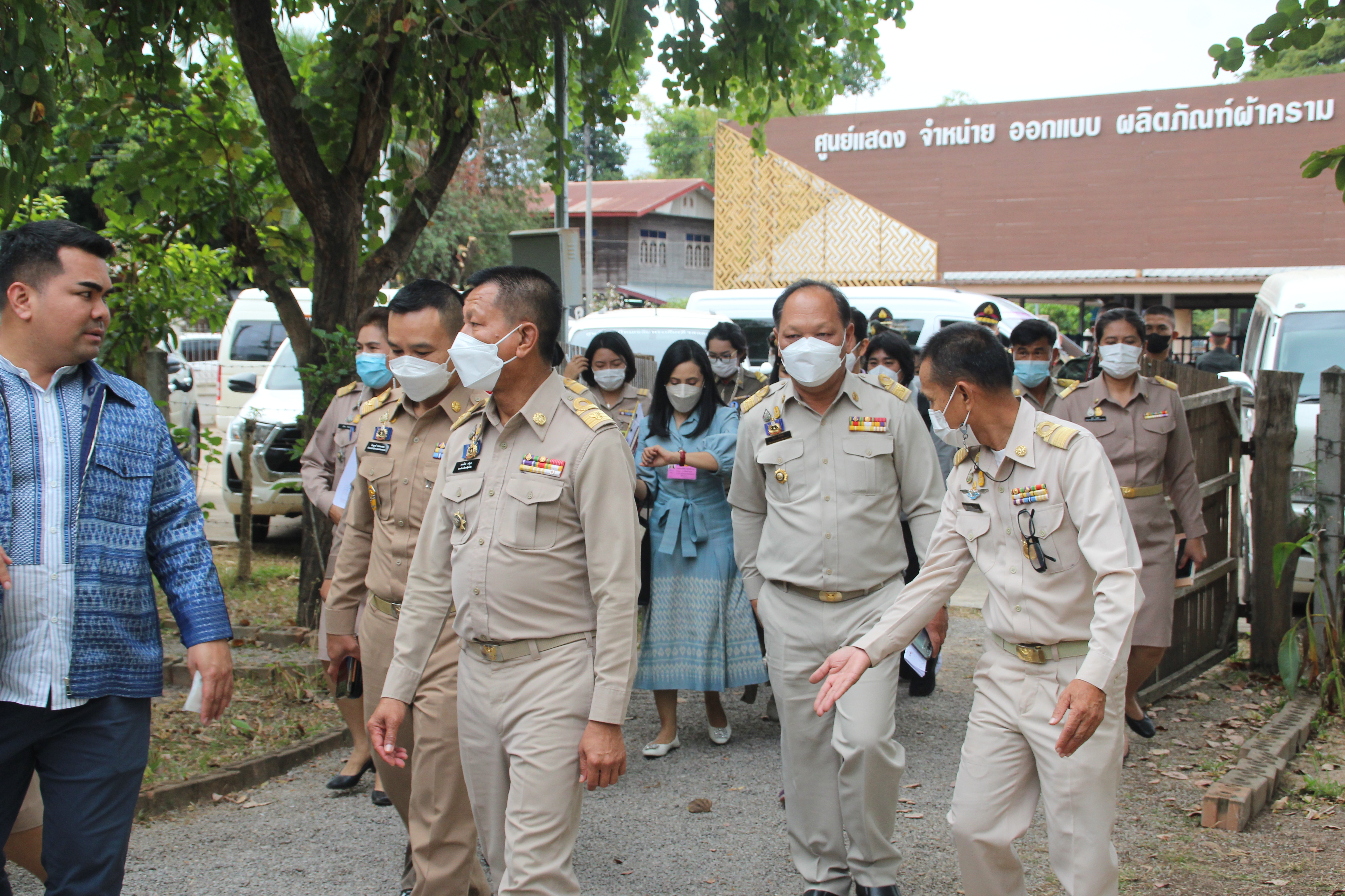 จังหวัดสกลนคร : ต้อนรับคณะตรวจพื้นที่ เตรียมการรับเสด็จ สมเด็จพระเจ้าลูกเธอ เจ้าฟ้า สิริวัณวรี นารีรัตนราชกัญญา ซึ่งกำหนดเสด็จเป็นองค์ประธานพิธีเปิดอาคารเฉลิมพระเกียรติ 36 พรรษา สมเด็จพระเจ้าลูกเธอเจ้าฟ้า สิริวัณณวรี นารีรัตนราชกัญญา “วิชชาลัยดอนกอย วิถีแห่งการพัฒนาที่ยั่งยืน” และเยี่ยมราษฏร ณ พิพิธภัณฑ์ป้าทุ้ม-ป้าไท้  จังหวัดสกลนคร