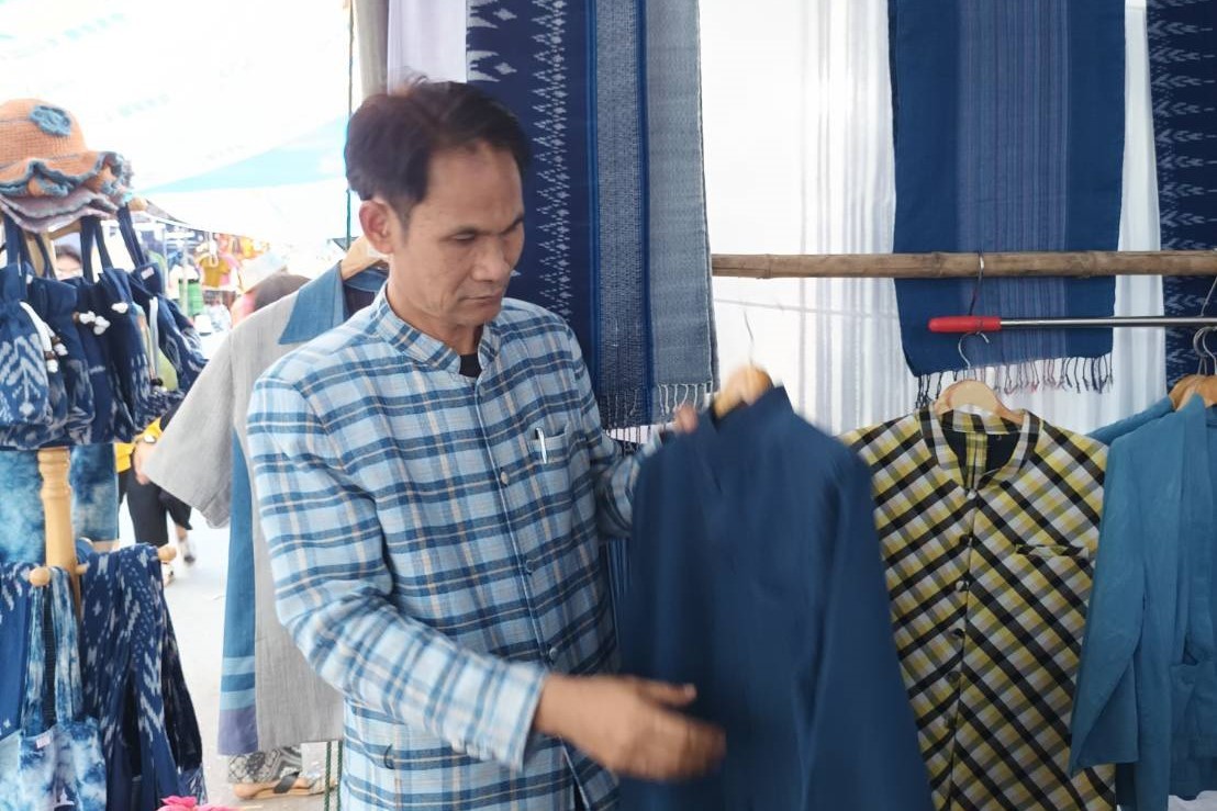 พช.สกลนคร : จัดงานแสดงและจำหน่ายสินค้าหนึ่งตำบล หนึ่งผลิตภัณฑ์ (OTOP) ในงาน รวมน้ำใจไทสกล ประจำปี 2566
