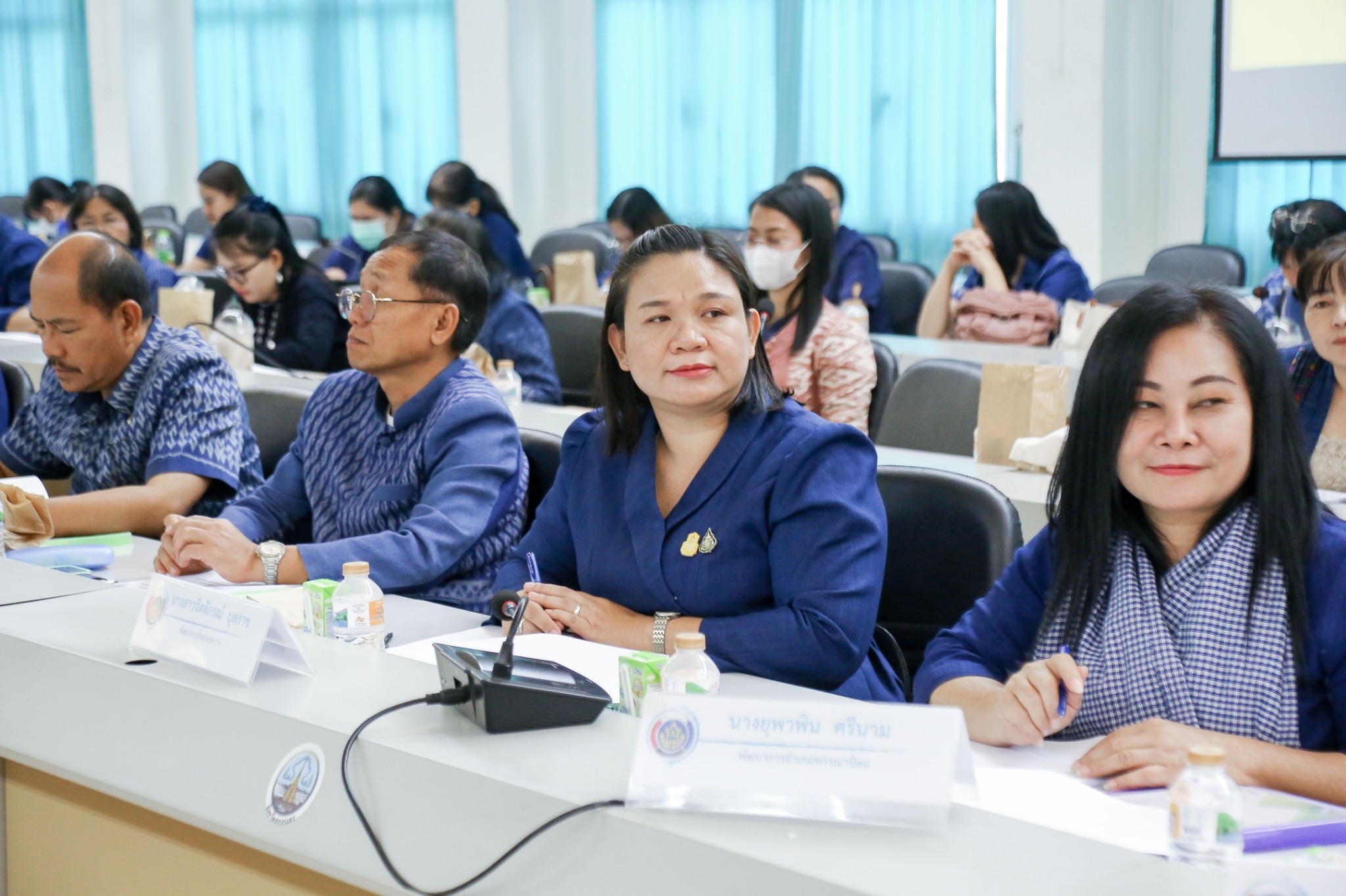 สำนักงานพัฒนาชุมชนจังหวัดสกลนคร : มอบนโยบายการดำเนินงานตามมาตรการปรับปรุงประสิทธิภาพในการปฏิบัติราชการ ประจำปีงบประมาณ พ.ศ. 2566 ของกรมการพัฒนาชุมชน แก่เจ้าหน้าที่พัฒนาชุมชน
