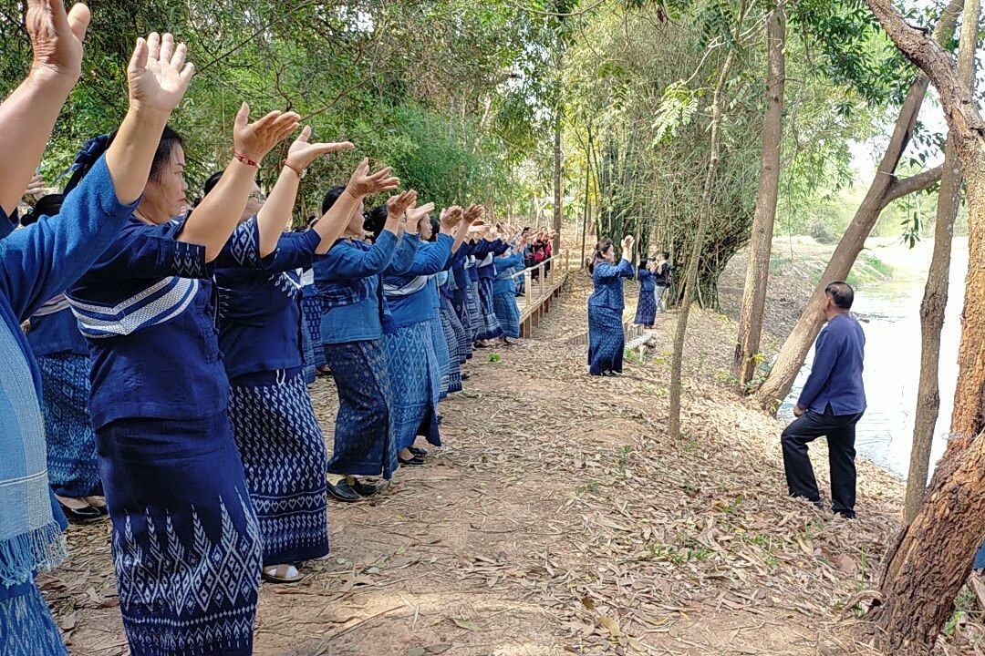 พจ.สกลนคร : บรรยายพิเศษ โครงการสานพลังสตรีตำบลเทิดไท้พระมารดาแห่งผ้าไทย อำเภอพรรณานิคม จังหวัดสกลนคร