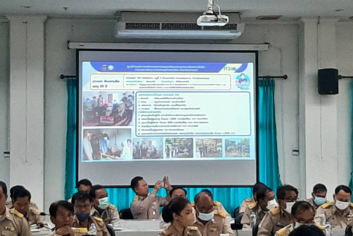พช. สกลนคร : ร่วมต้อนรับคณะกรรมการธิการการแก้ไขปัญหาความยากจนและลดความเหลื่อมล้ำ วุฒิสภา ปฏิบัติภารกิจในพื้นที่จังหวัดสกลนคร