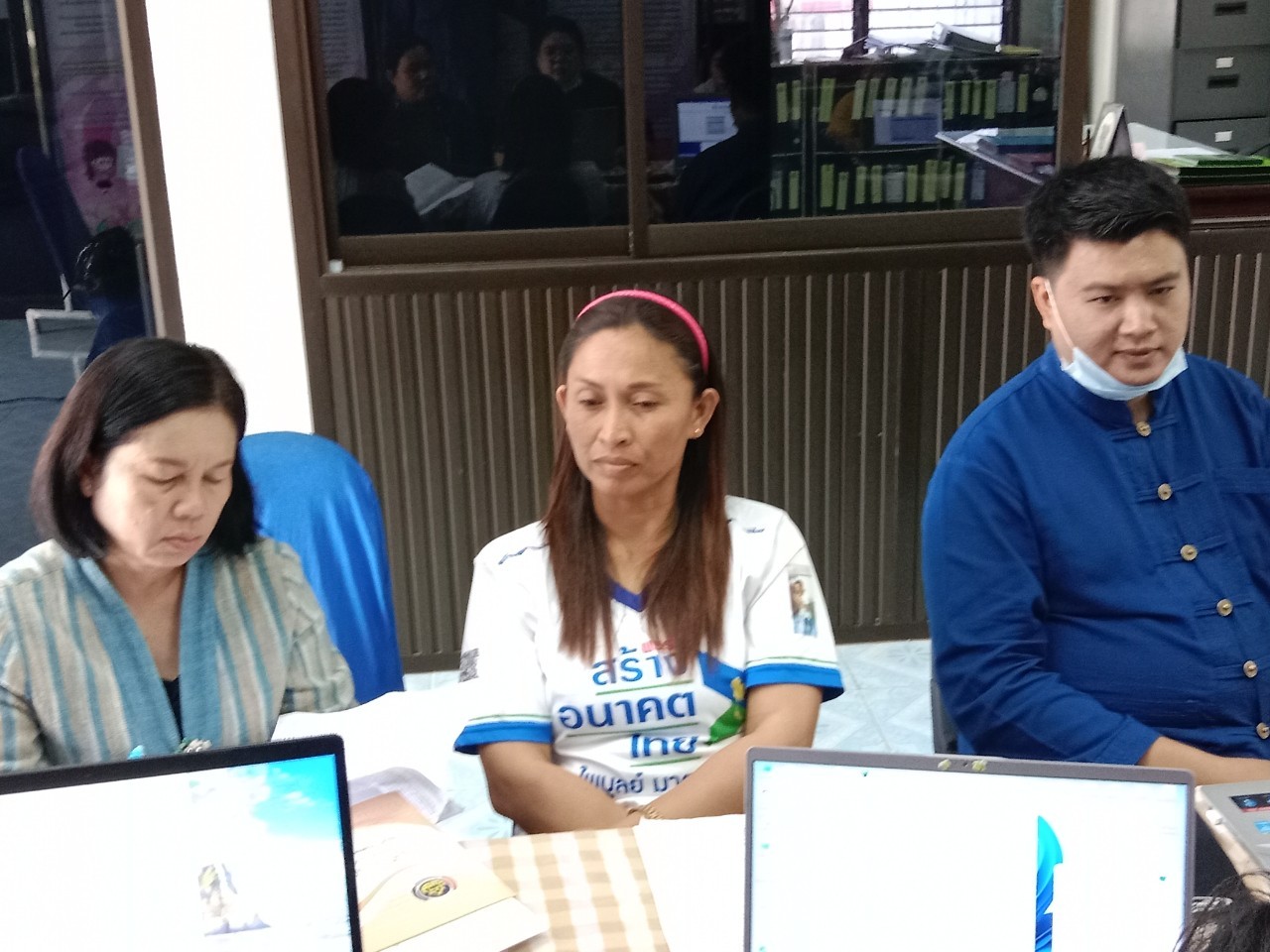 พช.สกลนคร : สนับสนุนการจัดเก็บข้อมูลความจำเป็นพื้นฐาน (จปฐ.) ประจำปี 2566