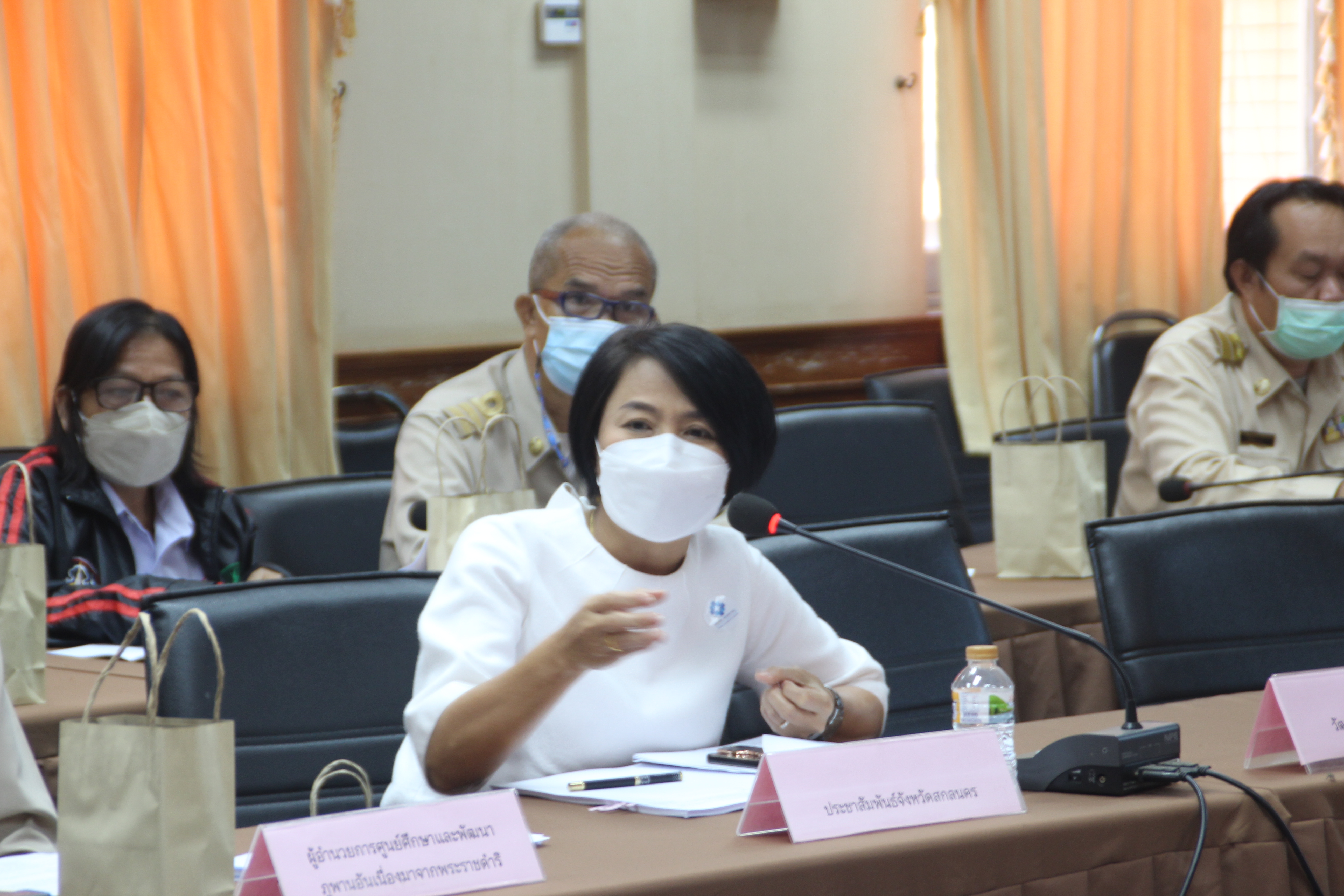 จังหวัดสกลนคร : ประชุมคณะทำงานขับเคลื่อนโครงการ ๙;๑๐ ปฏิบัติบูชา “สืบสาน รักษา ต่อยอด” เพื่อพัฒนาชุมชน ประจำปี 2566