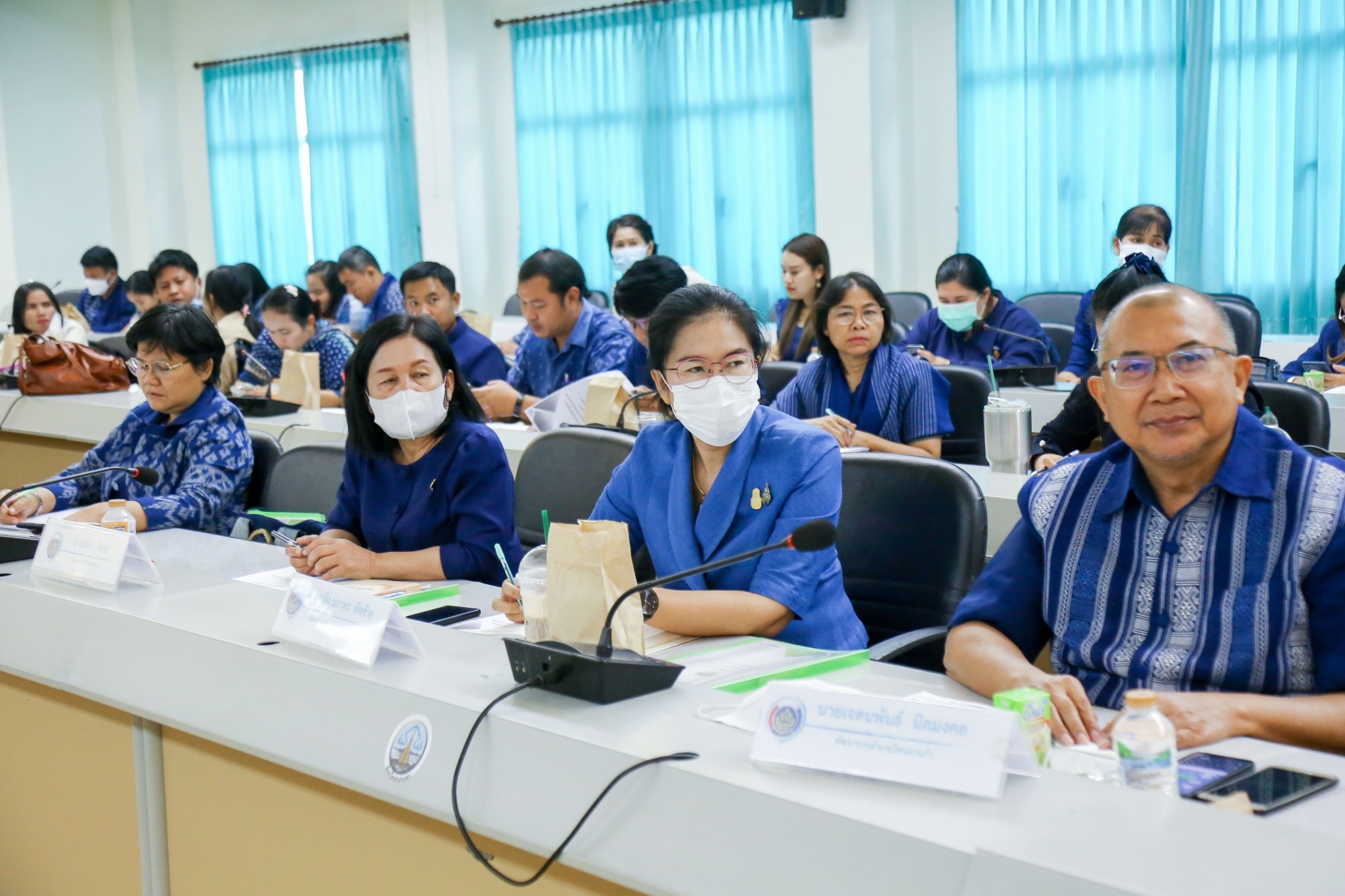 สำนักงานพัฒนาชุมชนจังหวัดสกลนคร : มอบนโยบายการดำเนินงานตามมาตรการปรับปรุงประสิทธิภาพในการปฏิบัติราชการ ประจำปีงบประมาณ พ.ศ. 2566 ของกรมการพัฒนาชุมชน แก่เจ้าหน้าที่พัฒนาชุมชน