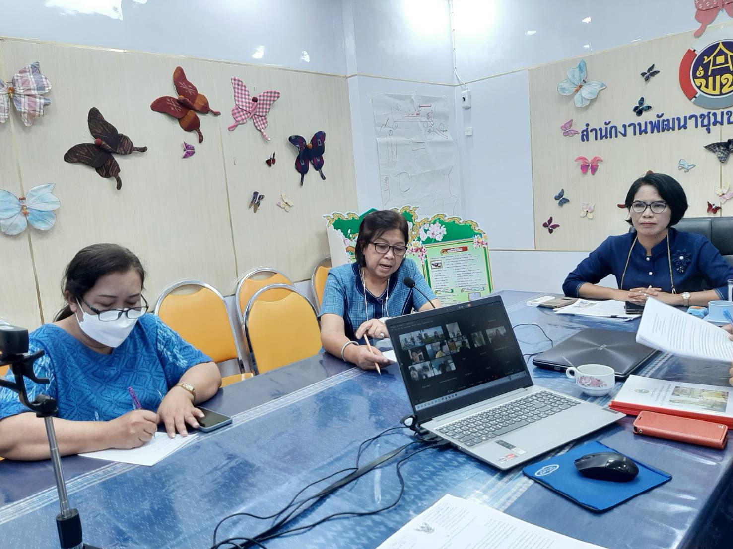 พช.สกลนคร : ประชุมชี้แจงแนวทางการขับเคลื่อนงานพัฒนาชุมชน ผ่านระบบ Cisco Webex