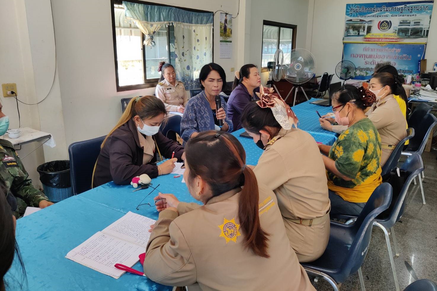 พช.สกลนคร : สนับสนุนการจัดเก็บข้อมูลความจำเป็นพื้นฐาน (จปฐ.) ประจำปี 2566