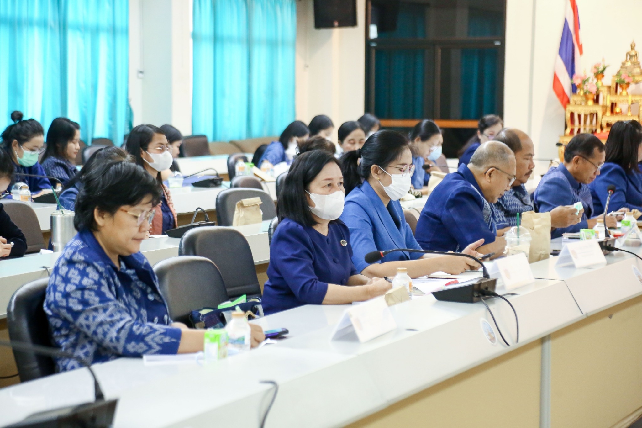 สำนักงานพัฒนาชุมชนจังหวัดสกลนคร : มอบนโยบายการดำเนินงานตามมาตรการปรับปรุงประสิทธิภาพในการปฏิบัติราชการ ประจำปีงบประมาณ พ.ศ. 2566 ของกรมการพัฒนาชุมชน แก่เจ้าหน้าที่พัฒนาชุมชน