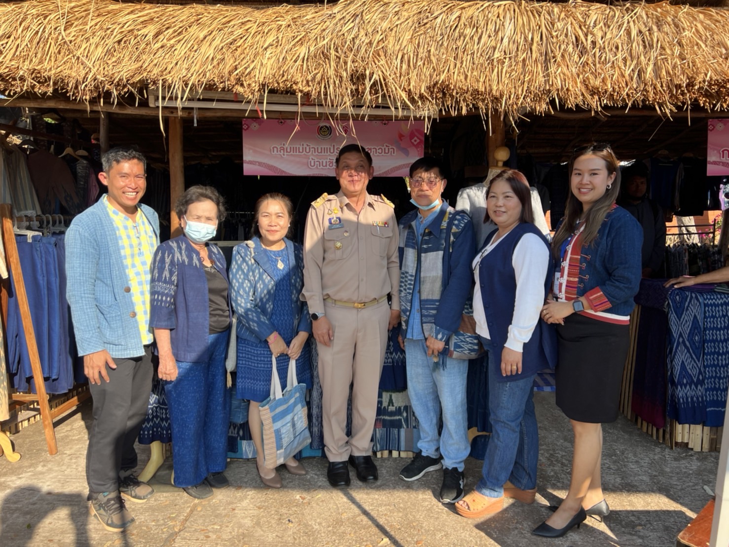 พช.สกลนคร : ขับเคลื่อนงานโครงการส่งเสริมช่องทางการตลาด แก่กลุ่มอาชีพสมาชิกกองทุนพัฒนาบทบาทสตรีจังหวัดสกลนคร ประจำปี 2566