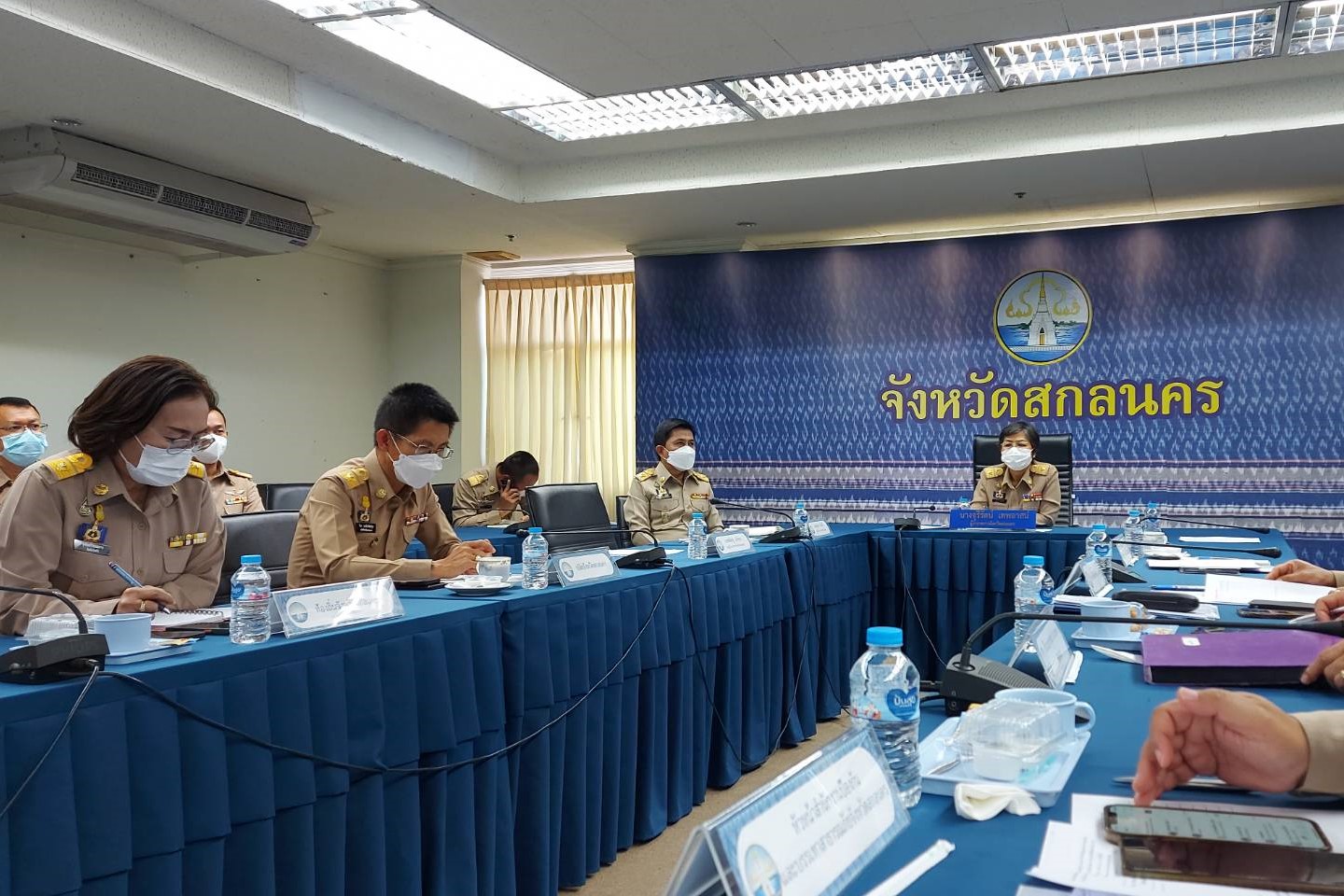 จังหวัดสกลนคร : ร่วมประชุมขับเคลื่อนและติดตามงานนโยบายของรัฐบาล งานภารกิจสำคัญของกระทรวงมหาดไทย ประจำปีงบประมาณ พ.ศ. 2566 (VCS)