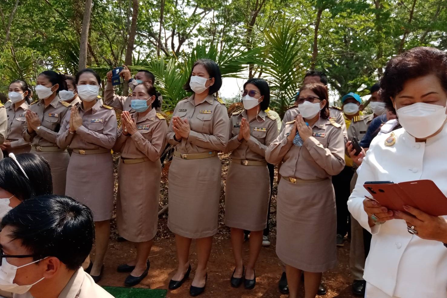 จังหวัดสกลนคร : จัดพิธีปลูกต้นพระศรีมหาโพธิ์ เพื่อน้อมถวายพระราชกุศลแด่สมเด็จพระเจ้าลูกเธอ เจ้าฟ้าพัชรกิติยาภา นเรนทิราเทพยวดี กรมหลวงราชสาริณีสิริพัชร มหาวัชรราชธิดา