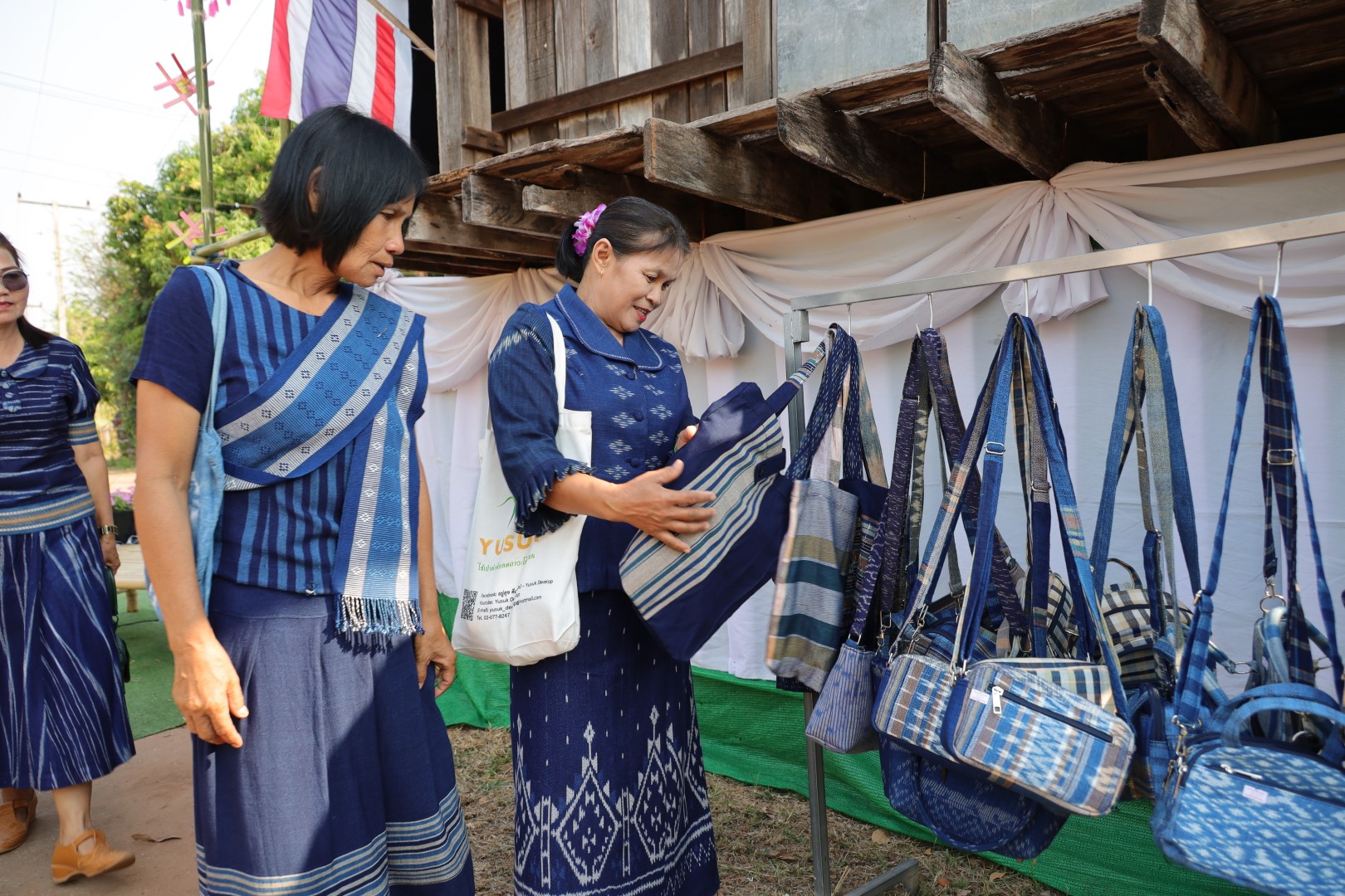 ดอนกอย หมู่บ้านพัฒนาที่ยั่งยืน (Sustainable Village) ส่งเสริมการท่องเที่ยวเชิงสร้างสรรค์ กับกิจกรรมการเรียนรู้ที่นักท่องเที่ยวลงมือปฏิบัติ (D-HOPE)