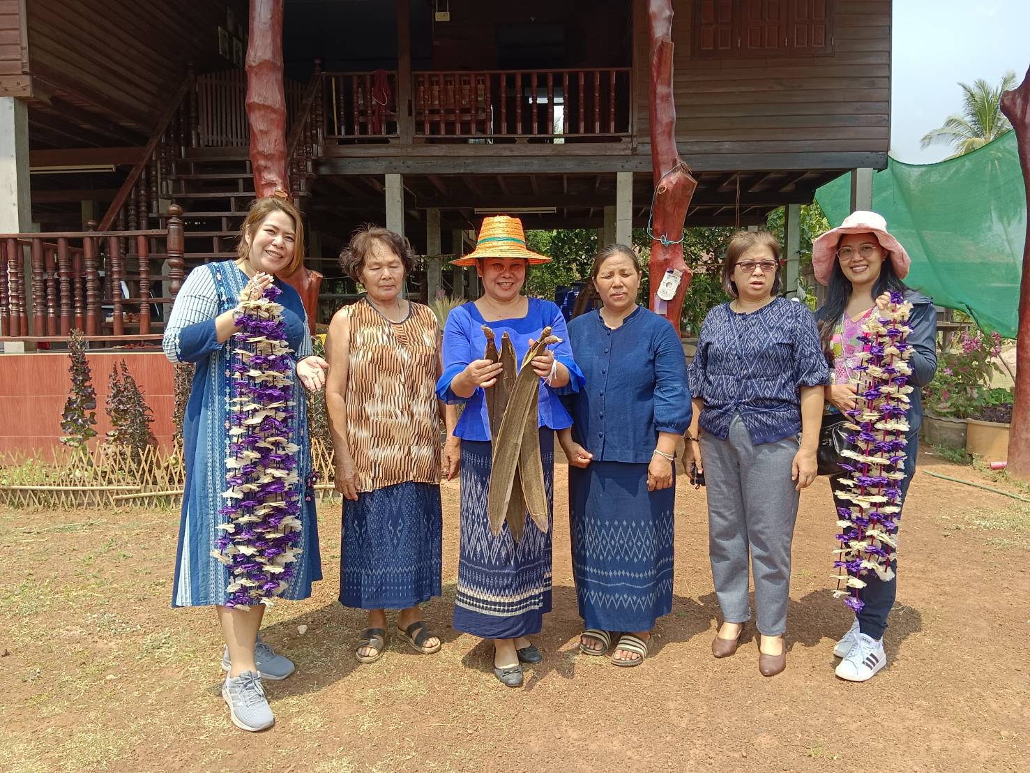 ดอนกอย หมู่บ้านพัฒนาที่ยั่งยืน (Sustainable Village) ส่งเสริมการท่องเที่ยวเชิงสร้างสรรค์ กับกิจกรรมการเรียนรู้ที่นักท่องเที่ยวลงมือปฏิบัติ (D-HOPE)