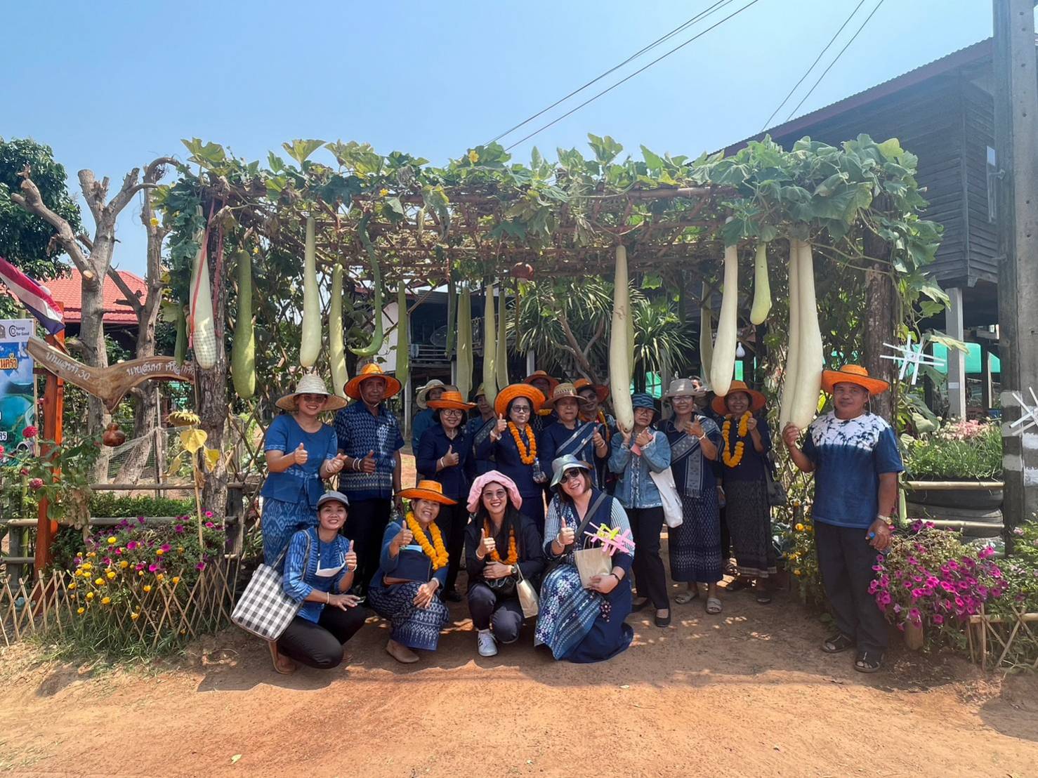 ดอนกอย หมู่บ้านพัฒนาที่ยั่งยืน (Sustainable Village) ส่งเสริมการท่องเที่ยวเชิงสร้างสรรค์ กับกิจกรรมการเรียนรู้ที่นักท่องเที่ยวลงมือปฏิบัติ (D-HOPE)