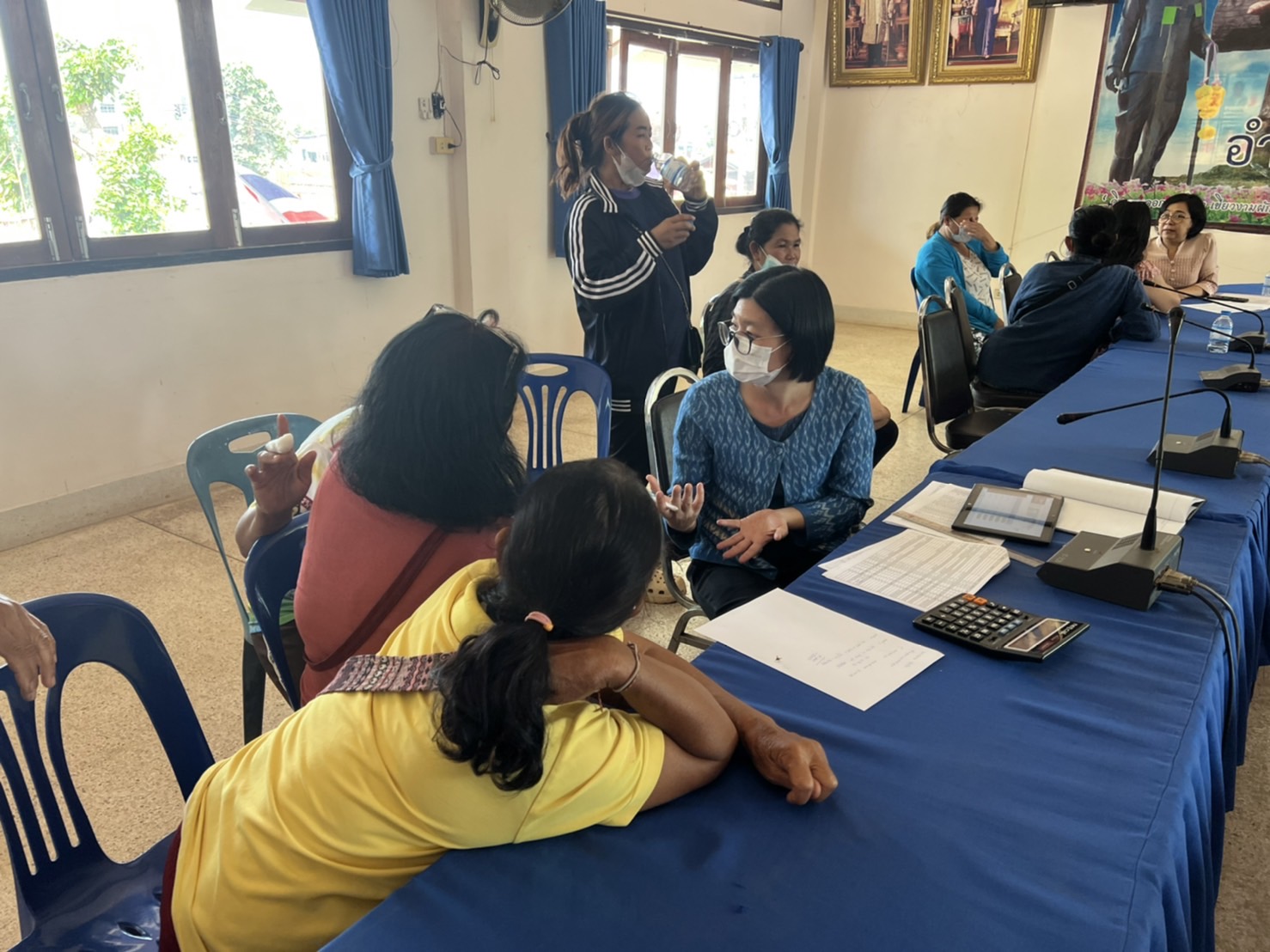 พช.สกลนคร : ลงพื้นที่สนับสนุน ให้คำปรึกษา รับฟังปัญหา การชำระหนี้เกินกำหนดชำระ กองทุนพัฒนาบทบาทสตรี