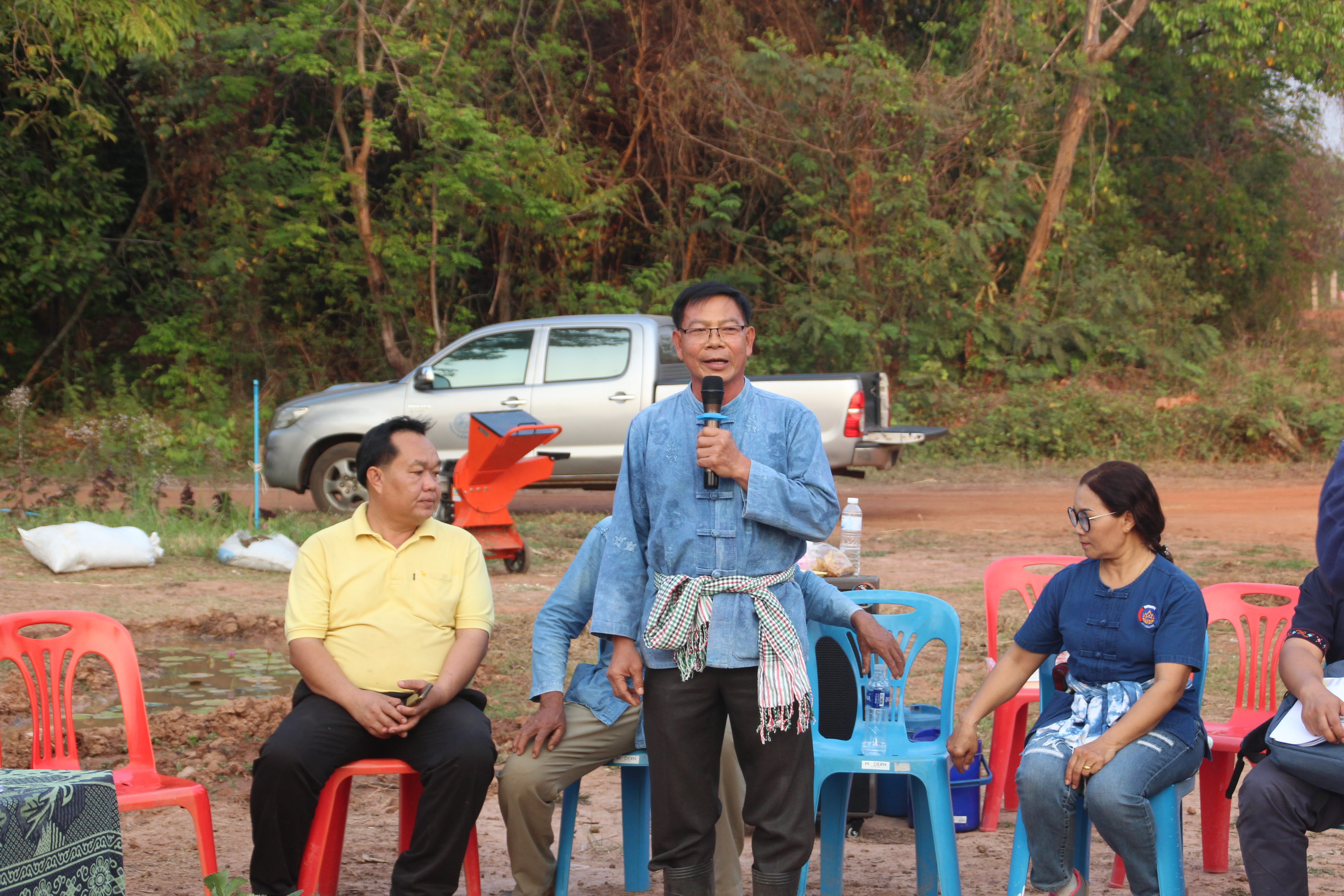 ผู้ตรวจราชการกรม กรมการพัฒนาชุมชน : ประชุมเชิงปฏิบัติการตรวจติดตามผลการดำเนินงานของหน่วยรับตรวจรายไตรมาส ครั้งที่ 2/2566 พร้อมลงพื้นที่สนันสนุนการขับเคลื่อนงานของจังหวัดสกลนคร