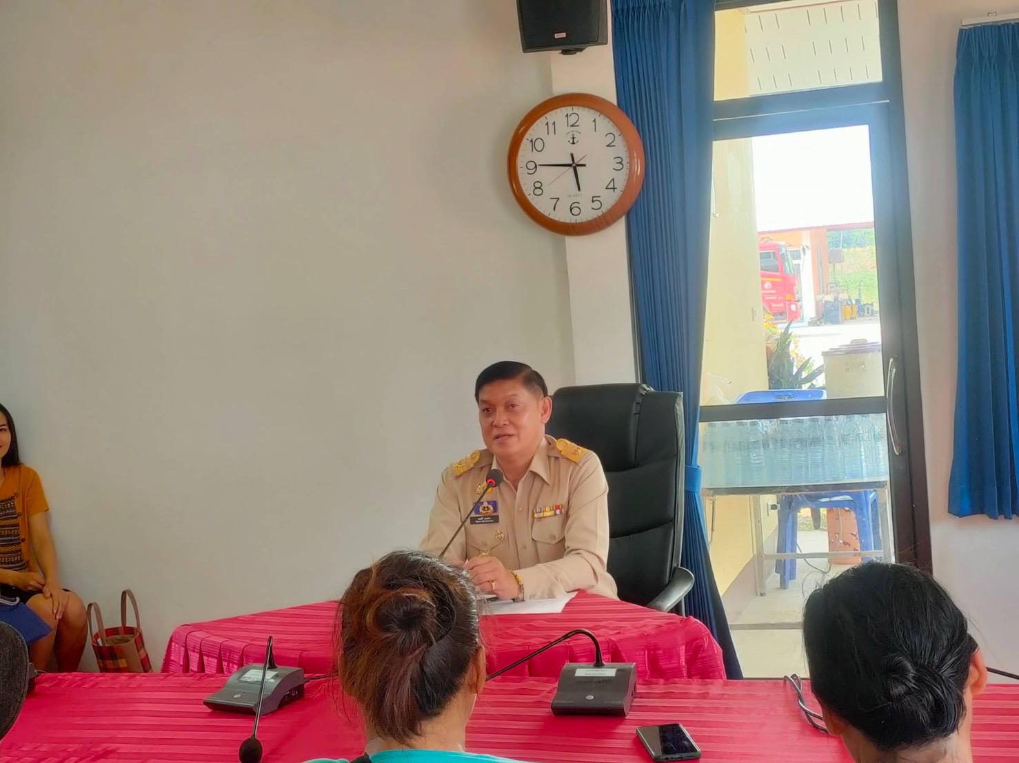 พช.สกลนคร : ลงพื้นที่ขับเคลื่อนการบริหารจัดการหนี้เกินกำหนดชำระ