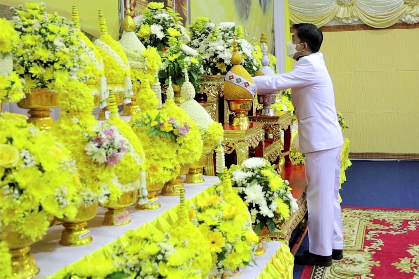 จังหวัดสกลนคร : จัดพิธีถวายราชสักการะพระบาทสมเด็จพระบรมชนกาธิเบศร มหาภูมิพลอดุลยเดชมหาราช บรมนาถบพิตร “พระบิดาแห่งมาตรฐานการช่างไทย” เนื่องในวันมาตรฐานฝีมือแรงงานแห่งชาติ ประจำปี 2566