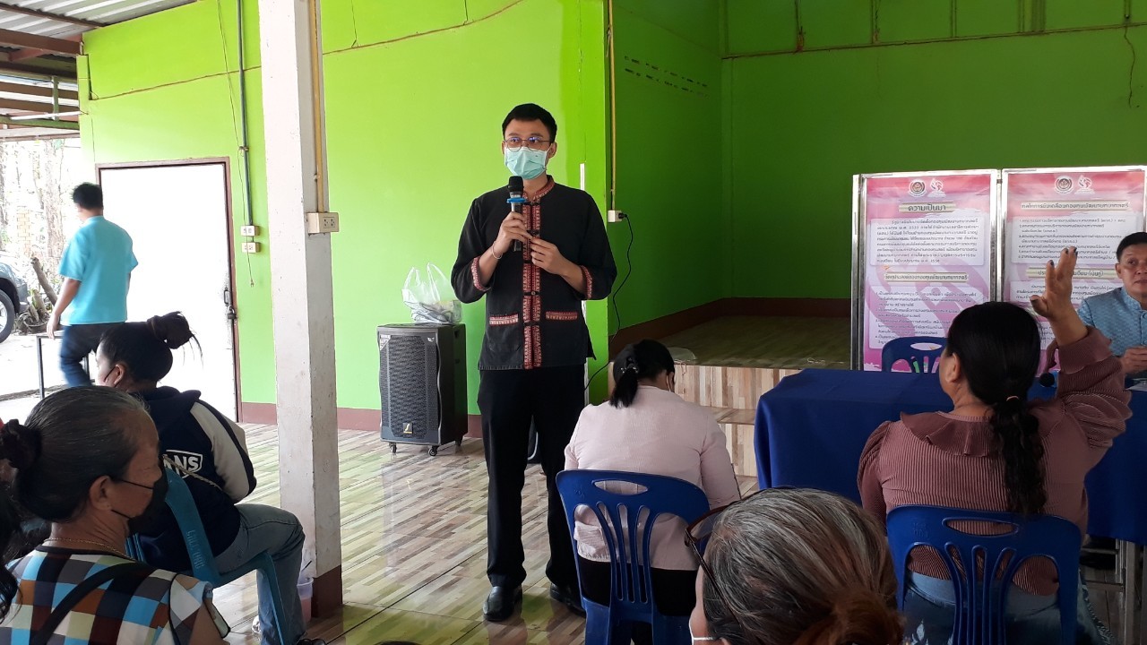 พช.สกลนคร : จัดกิจกรรม “คลินิกเคลื่อนที่แก้ไขปัญหนี้เกินกำหนดชำระ”