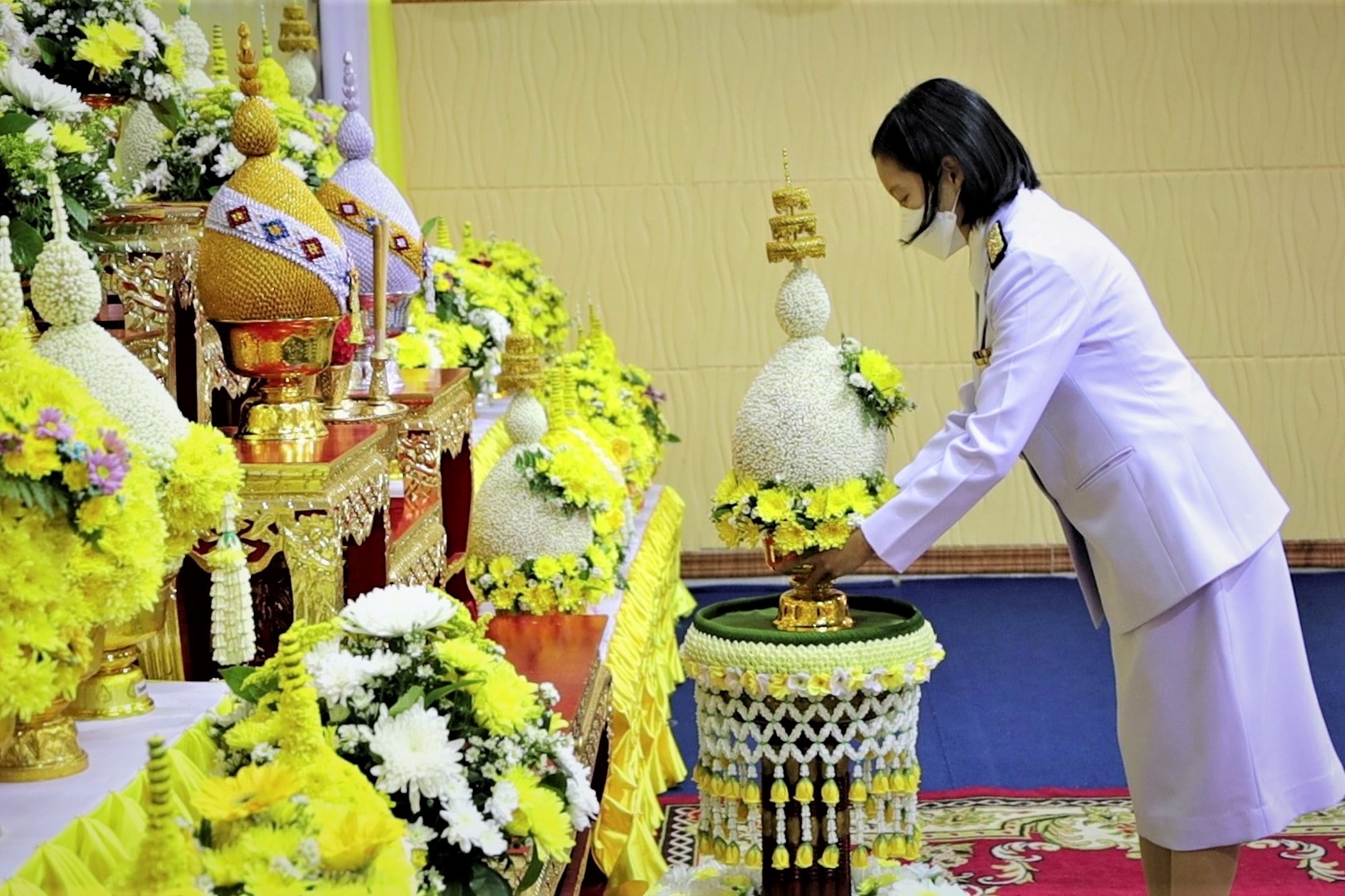 จังหวัดสกลนคร : จัดพิธีถวายราชสักการะพระบาทสมเด็จพระบรมชนกาธิเบศร มหาภูมิพลอดุลยเดชมหาราช บรมนาถบพิตร “พระบิดาแห่งมาตรฐานการช่างไทย” เนื่องในวันมาตรฐานฝีมือแรงงานแห่งชาติ ประจำปี 2566