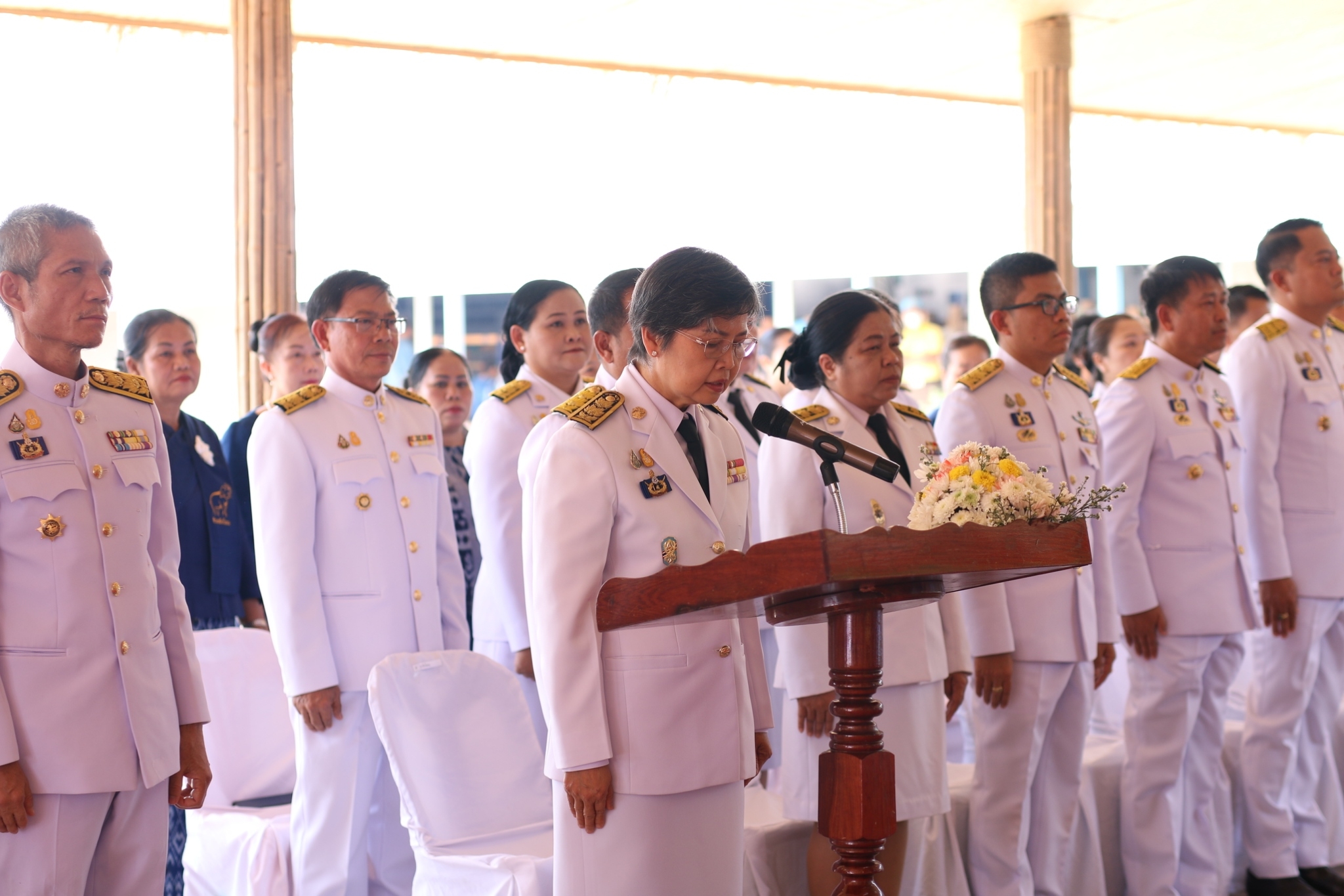 จังหวัดสกลนคร : จัดพิธีมอบลายผ้าพระราชทาน “ผ้าลายดอกรักราชกัญญา” ณ  วิชชาลัยดอนกอย วิถีแห่งการพัฒนาที่ยั่งยืน