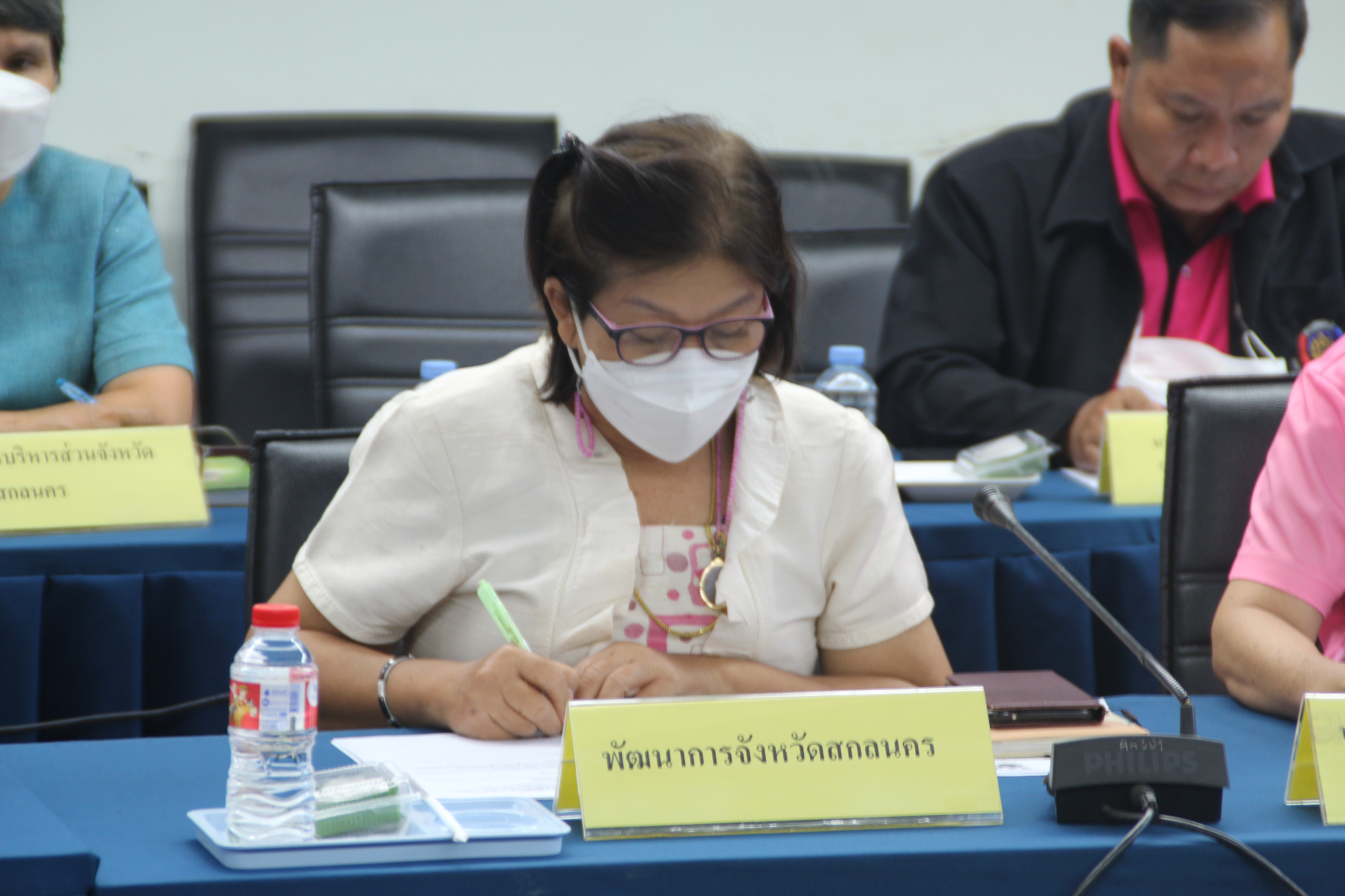 จังหวัดสกลนคร : ประชุมคณะกรรมการขับเคลื่อนโครงการ หนึ่งตำบล หนึ่งหมู่บ้านยั่งยืน (Sustainable Village) เพื่อเฉลิมพระเกียรติสมเด็จพระเจ้าลูกเธอ เจ้าฟ้าสิริวัณณวรี นารีรัตนราชกัญญา