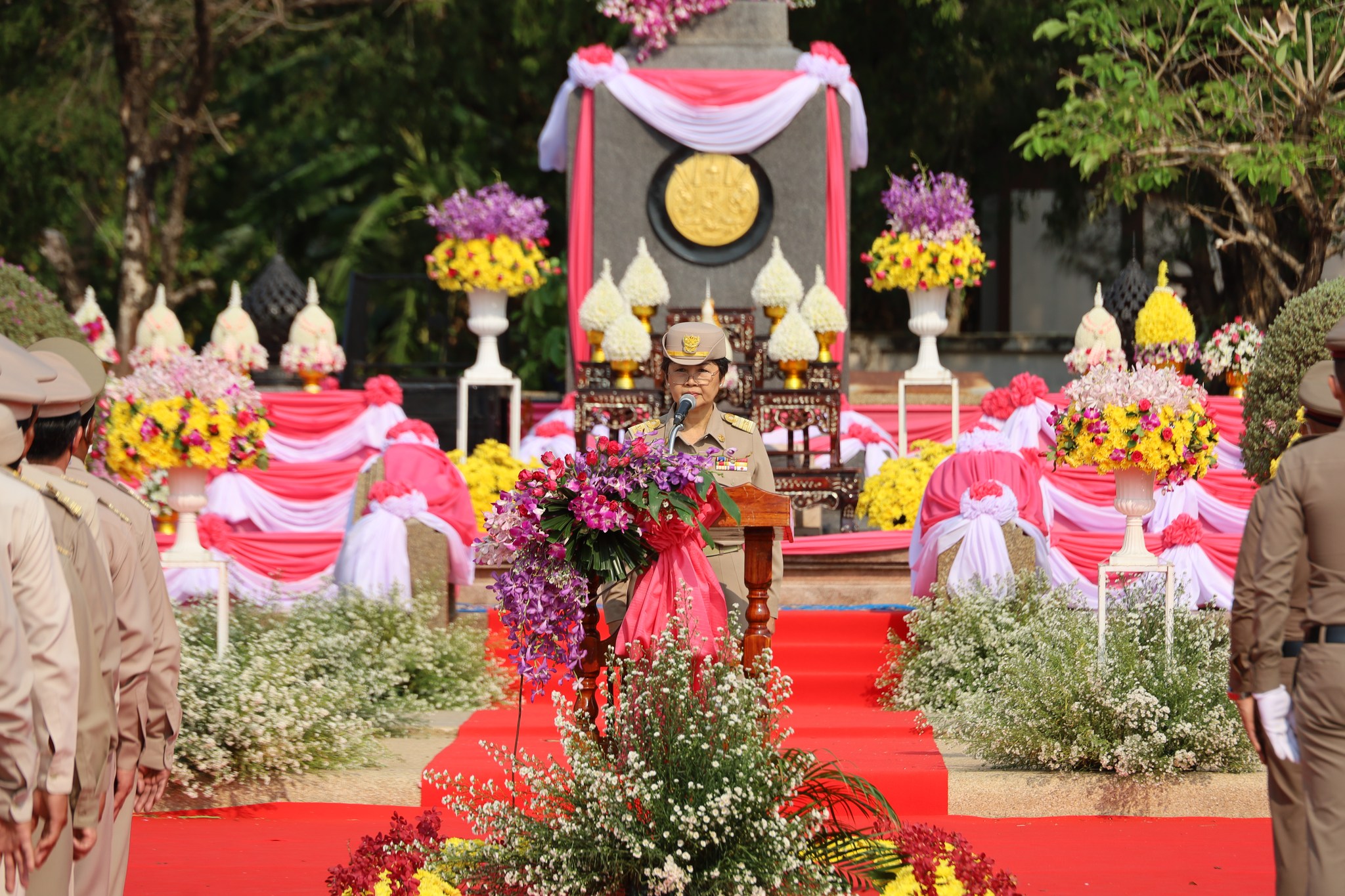 จังหวัดสกลนคร : จัดพิธีถวายราชสักการะพระบาทสมเด็จพระจุลจอมเกล้าเจ้าอยู่หัว รัชกาลที่ 5 เนื่องใน “วันท้องถิ่นไทย ประจำปี 2566”