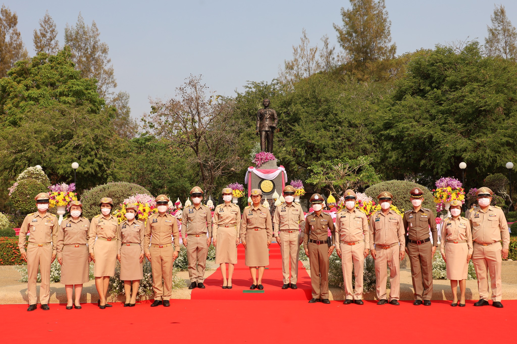 จังหวัดสกลนคร : จัดพิธีถวายราชสักการะพระบาทสมเด็จพระจุลจอมเกล้าเจ้าอยู่หัว รัชกาลที่ 5 เนื่องใน “วันท้องถิ่นไทย ประจำปี 2566”