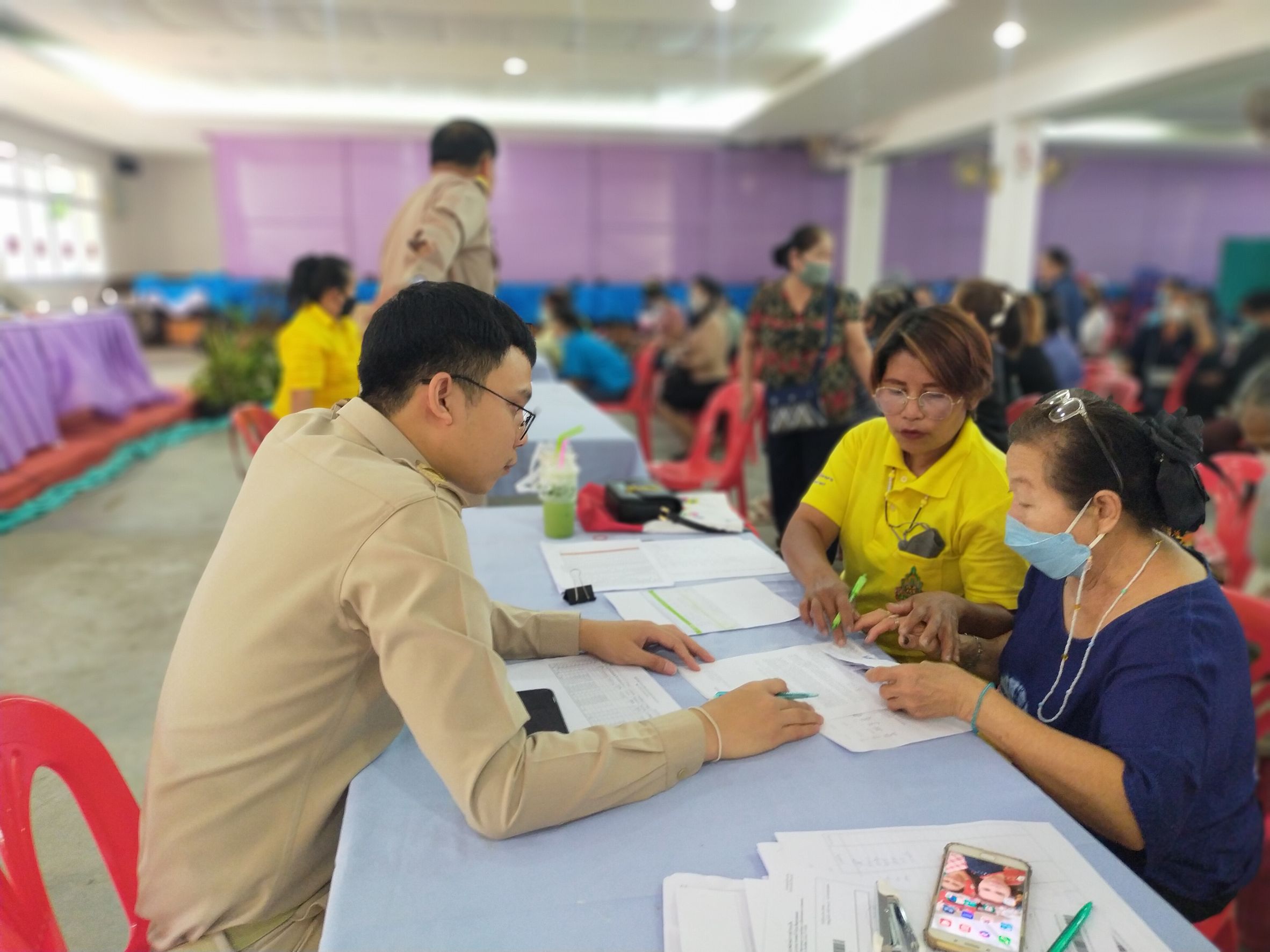 พช.สกลนคร : ลงพื้นที่ขับเคลื่อนการบริหารจัดการหนี้เกินกำหนดชำระ
