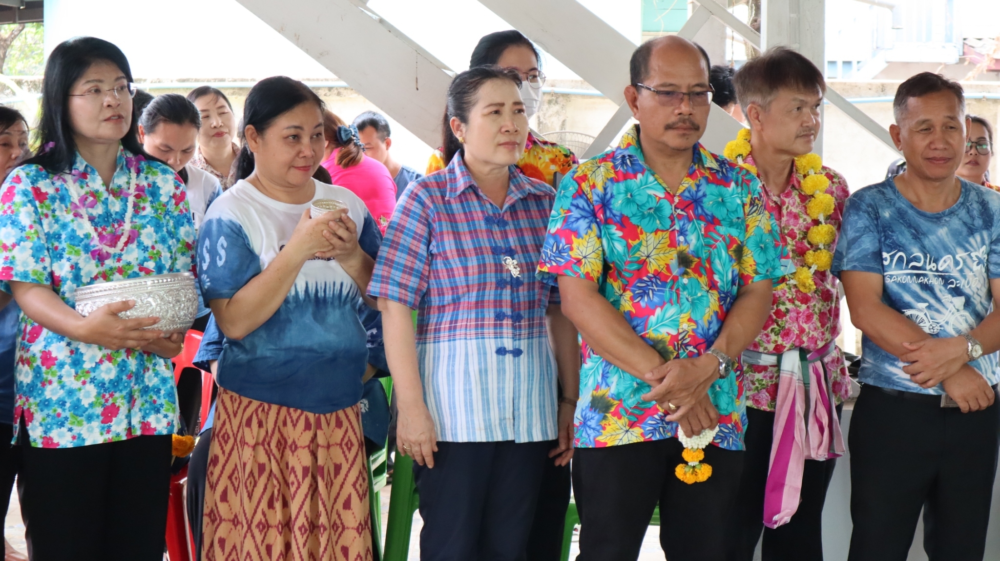 พช.สกลนคร : จัดกิจกรรม​รดน้ำดำหัว​ “ตุ้มโฮม​ ครอบครัว​ พช.” เนื่องในเทศกาลสงกรานต์​  ประจำปี 2566