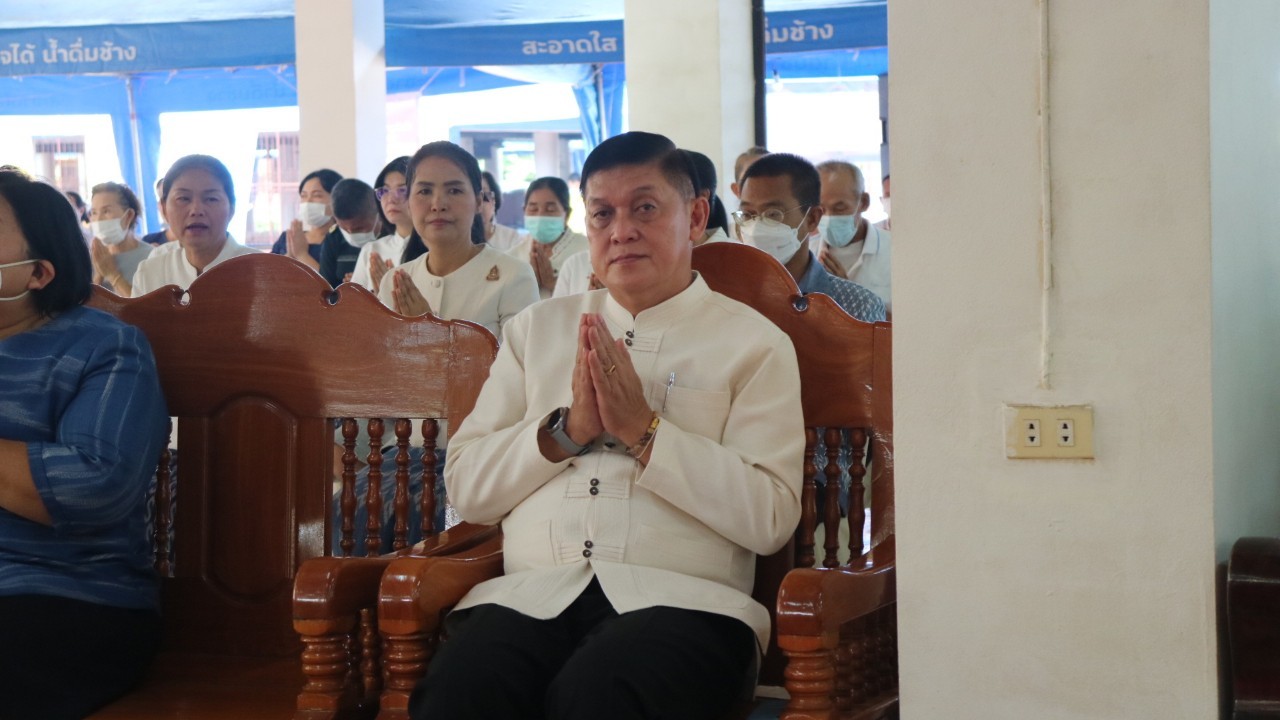 พช. สกลนคร : ร่วมพิธีทำบุญอายุวัฒนมงคล ครบรอบ 68 ปี พระเทพวชิรรังษี
