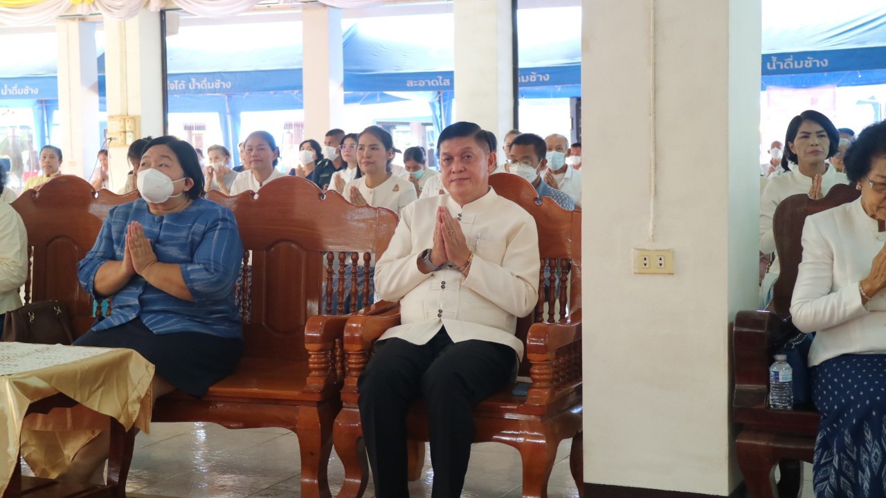พช. สกลนคร : ร่วมพิธีทำบุญอายุวัฒนมงคล ครบรอบ 68 ปี พระเทพวชิรรังษี