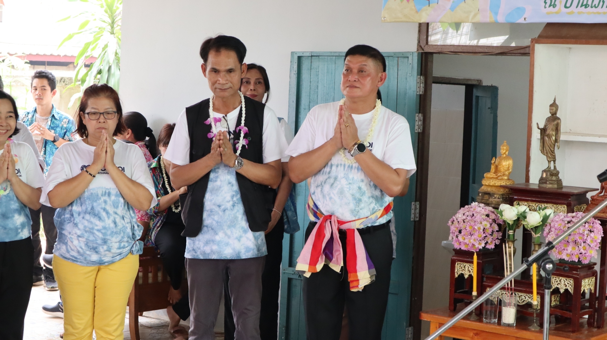 พช.สกลนคร : จัดกิจกรรม​รดน้ำดำหัว​ “ตุ้มโฮม​ ครอบครัว​ พช.” เนื่องในเทศกาลสงกรานต์​  ประจำปี 2566