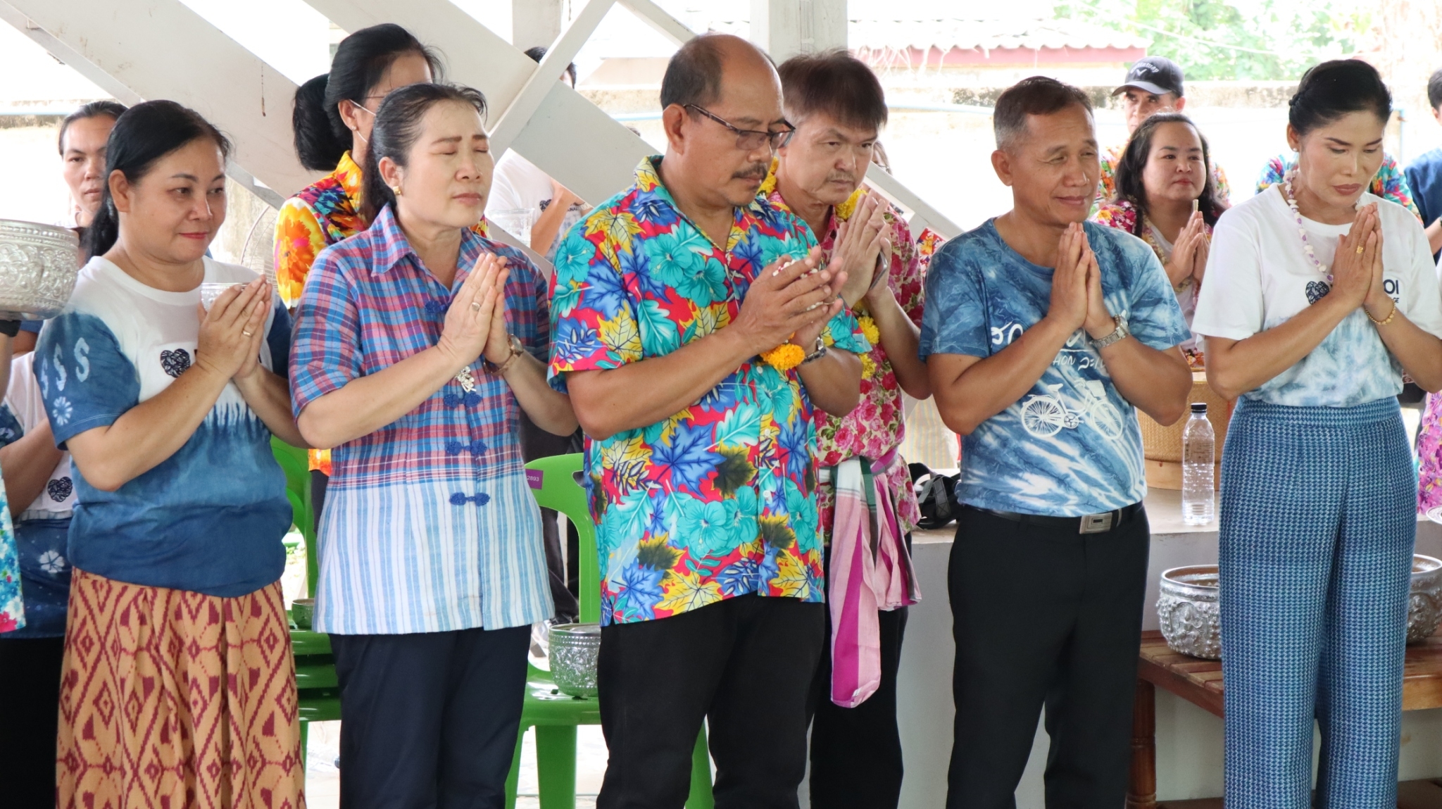 พช.สกลนคร : จัดกิจกรรม​รดน้ำดำหัว​ “ตุ้มโฮม​ ครอบครัว​ พช.” เนื่องในเทศกาลสงกรานต์​  ประจำปี 2566