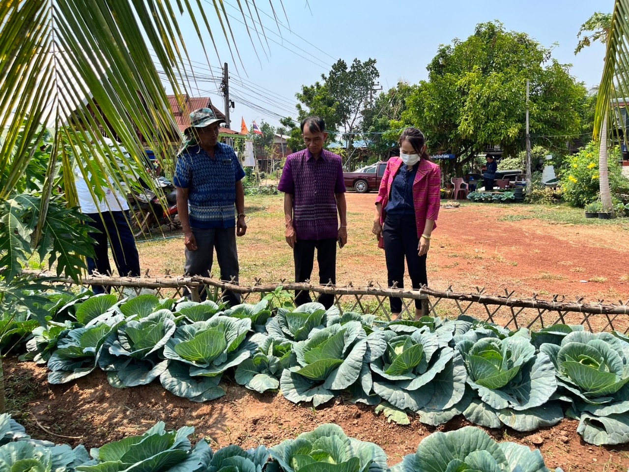 ดอนกอย หมู่บ้านพัฒนาที่ยั่งยืน (Sustainable Village) : แบ่งปันองค์ความรู้สู่หมู่บ้านพัฒนาที่ยั่งยืน สู่คณะผู้บริหารและหัวหน้าส่วนราชการและผู้แทนตำบลเข้มแข็ง ของจังหวัดร้อยเอ็ด